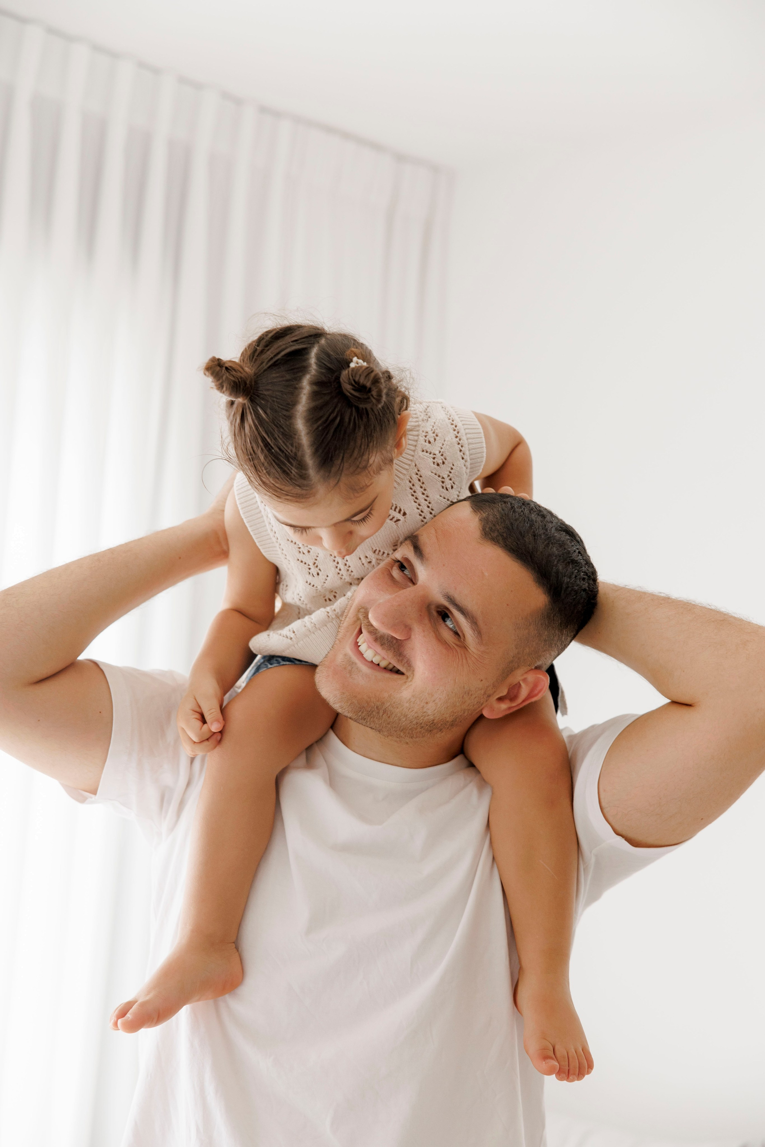 Family photoshoot at home. Главная