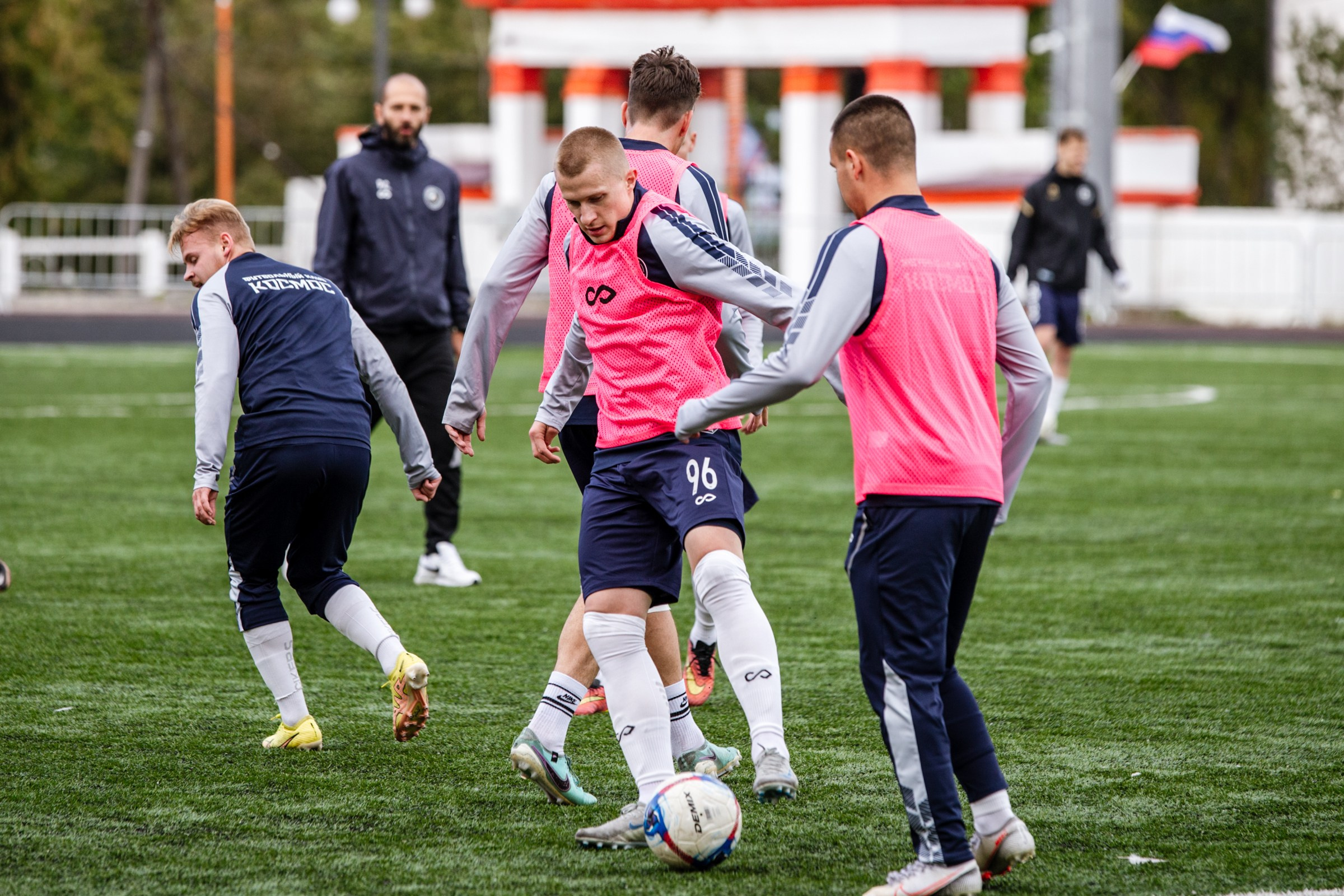 Первенство России по футболу LEON-Вторая лига Б | ФК Иркутск — Космос (Долгопрудный) | 14.09.25. Фотограф в Иркутске Евгения Айвазова