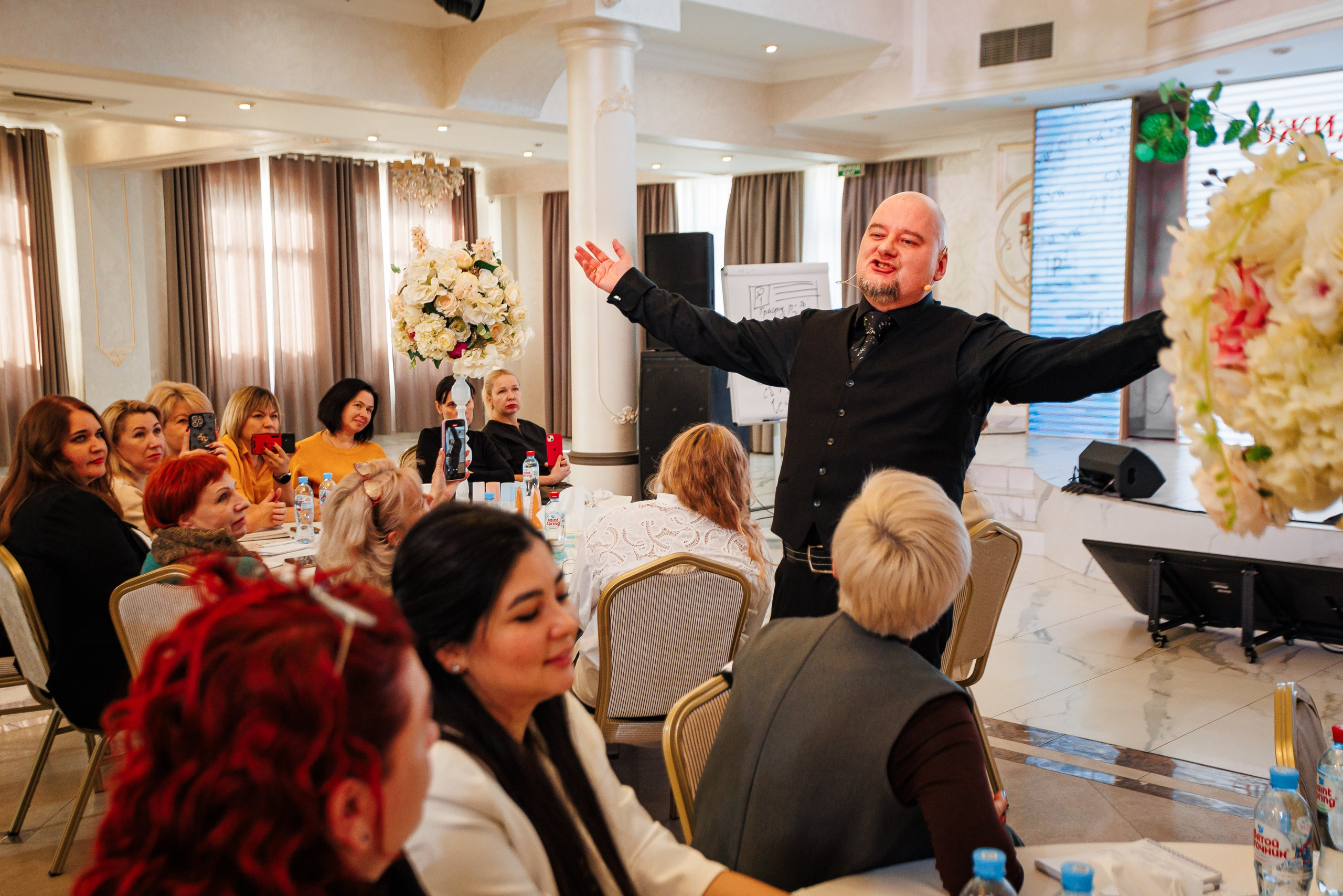 «Огарок» — или как бороться с эмоциональным выгоранием, тренинг-интенсив от профессора Сергеева М.Ю._Marhal_Сиферополь_13.02.2025. Аминов Руслан | Фотограф