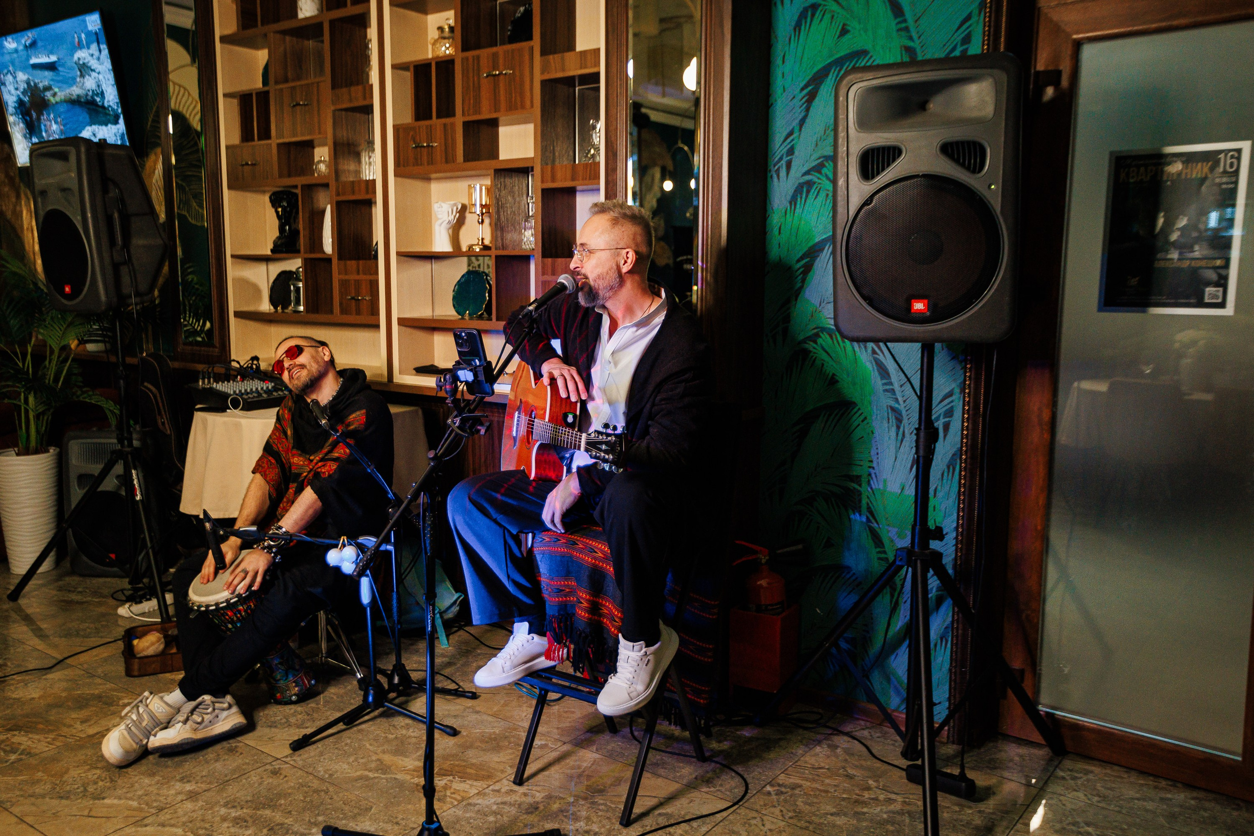 Музыкальные вечера. Квартирник. Александр Конецкий_Чистые пруды_Симферополь_16.02.2025. Аминов Руслан | Фотограф