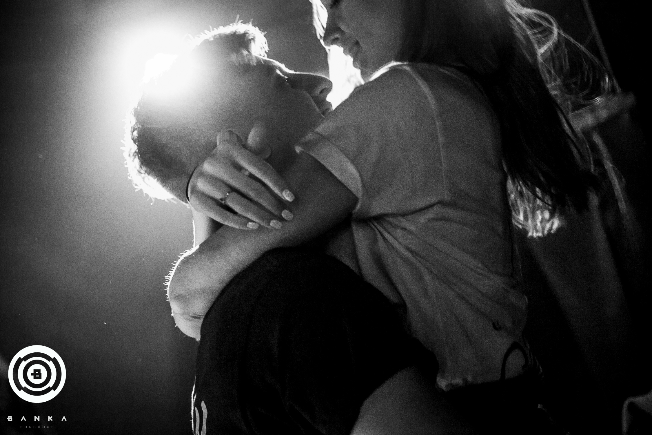 Вечеринки в ночных клубах. Свободный фотограф