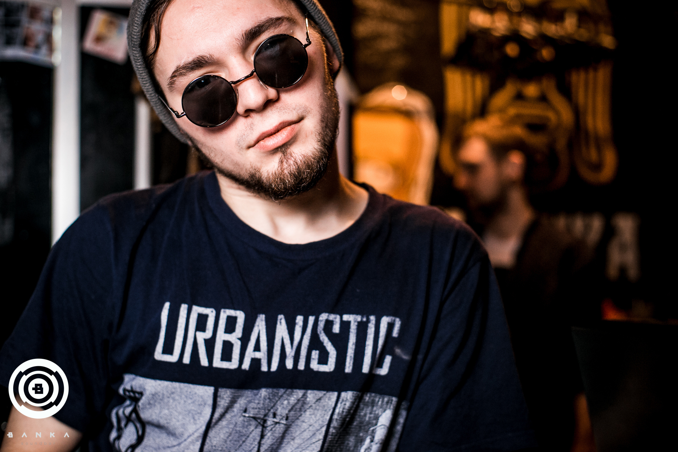 Вечеринки в ночных клубах. Свободный фотограф