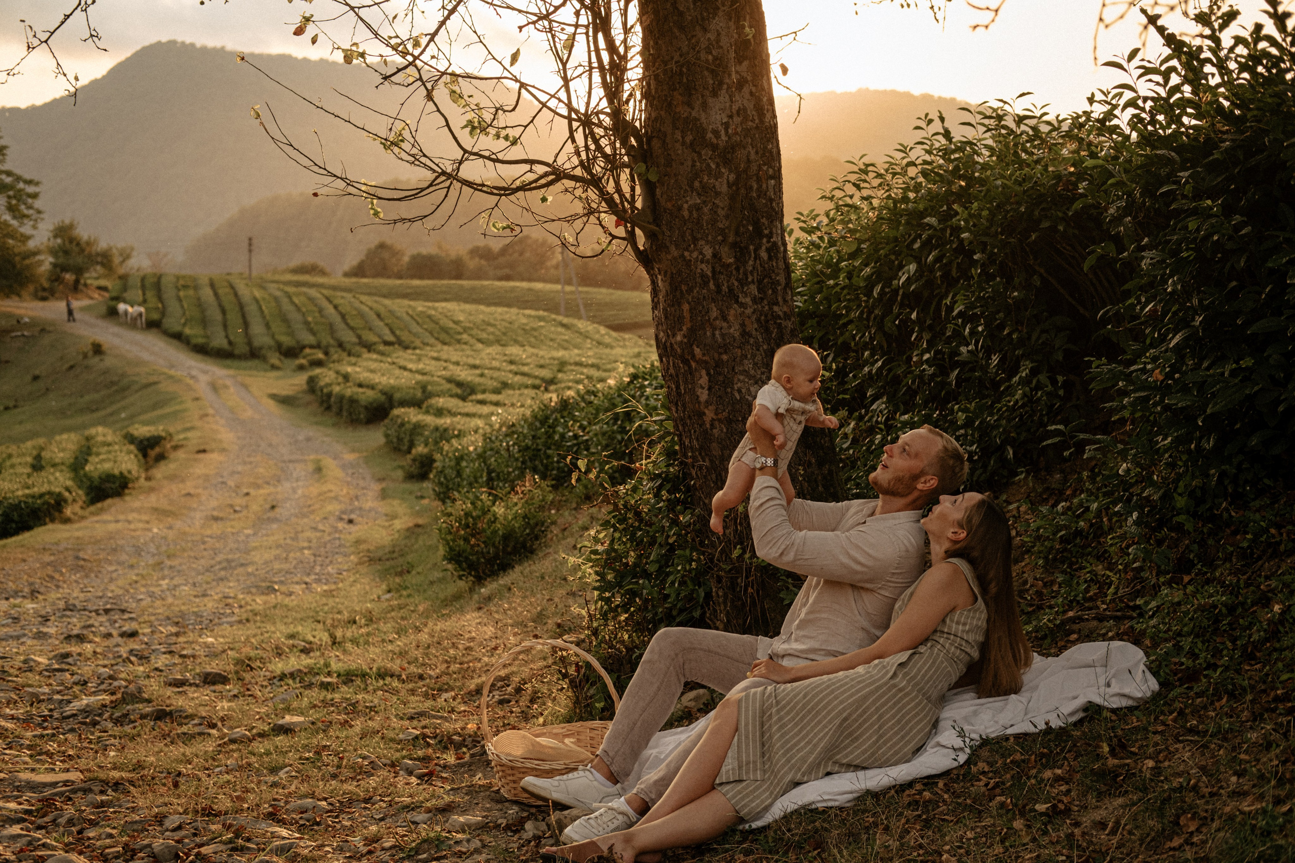 Лиза, Нина, Денис. Главная