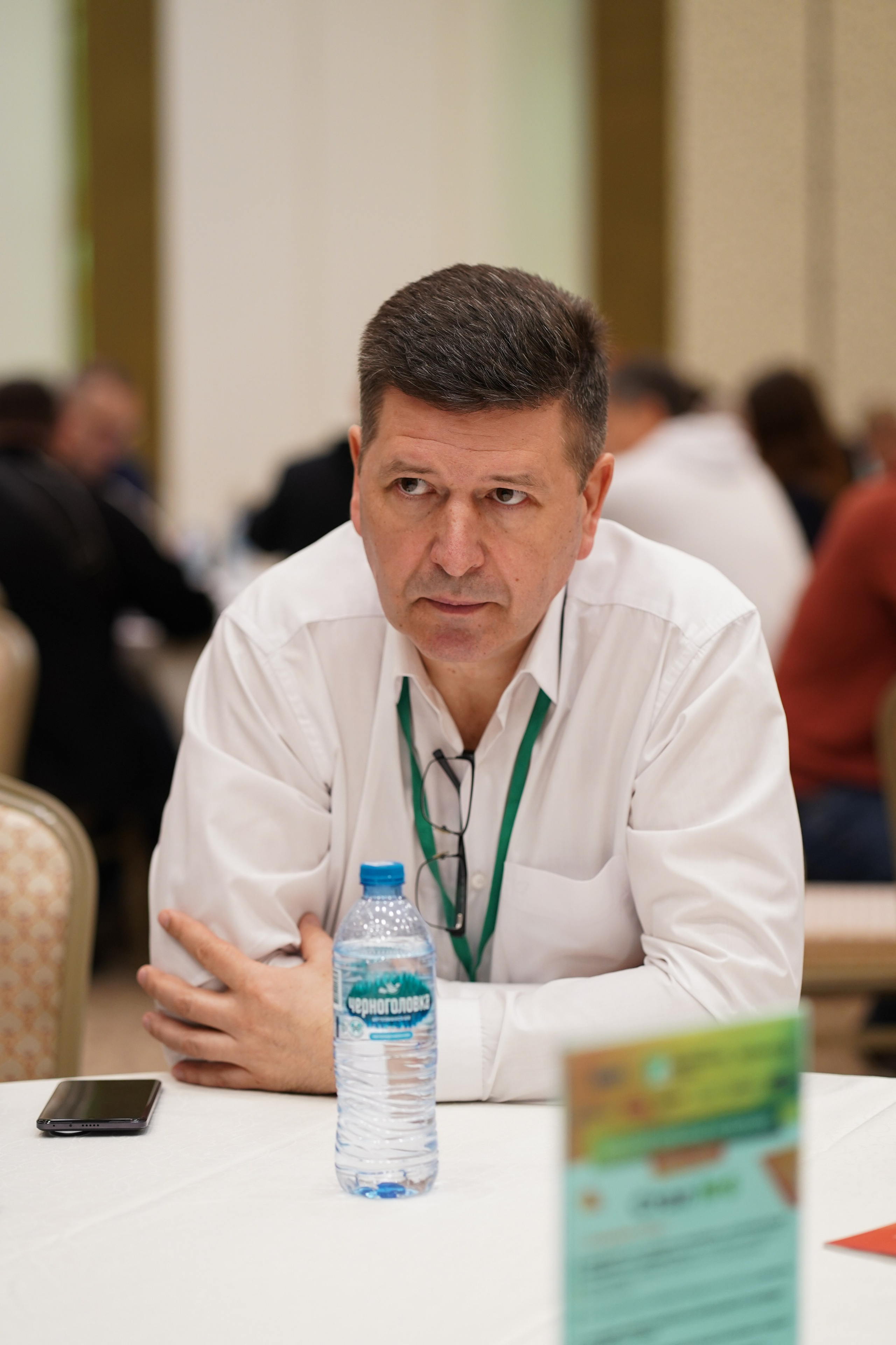 Малоэтажная страна конференция. Фотограф