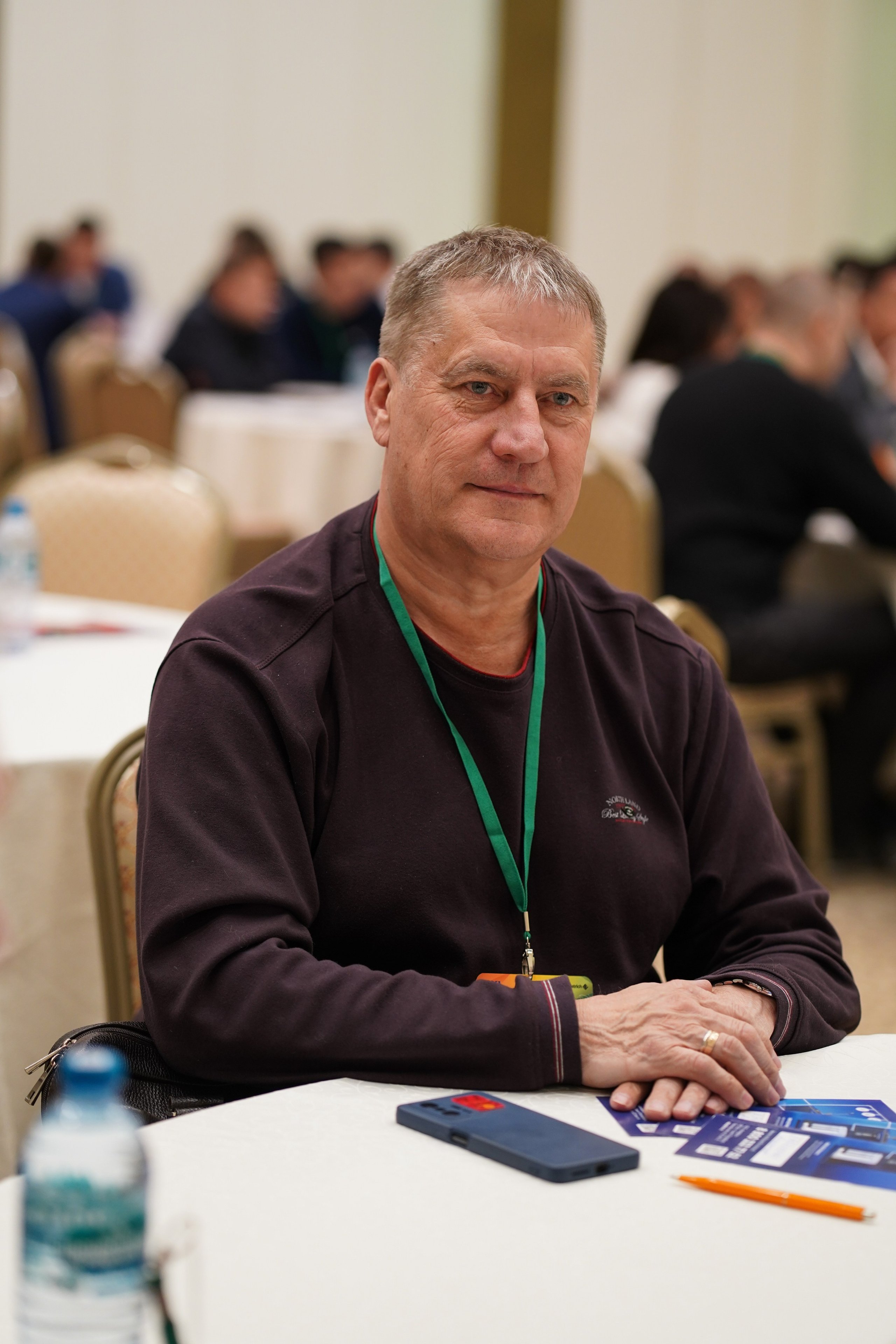 Малоэтажная страна конференция. Фотограф