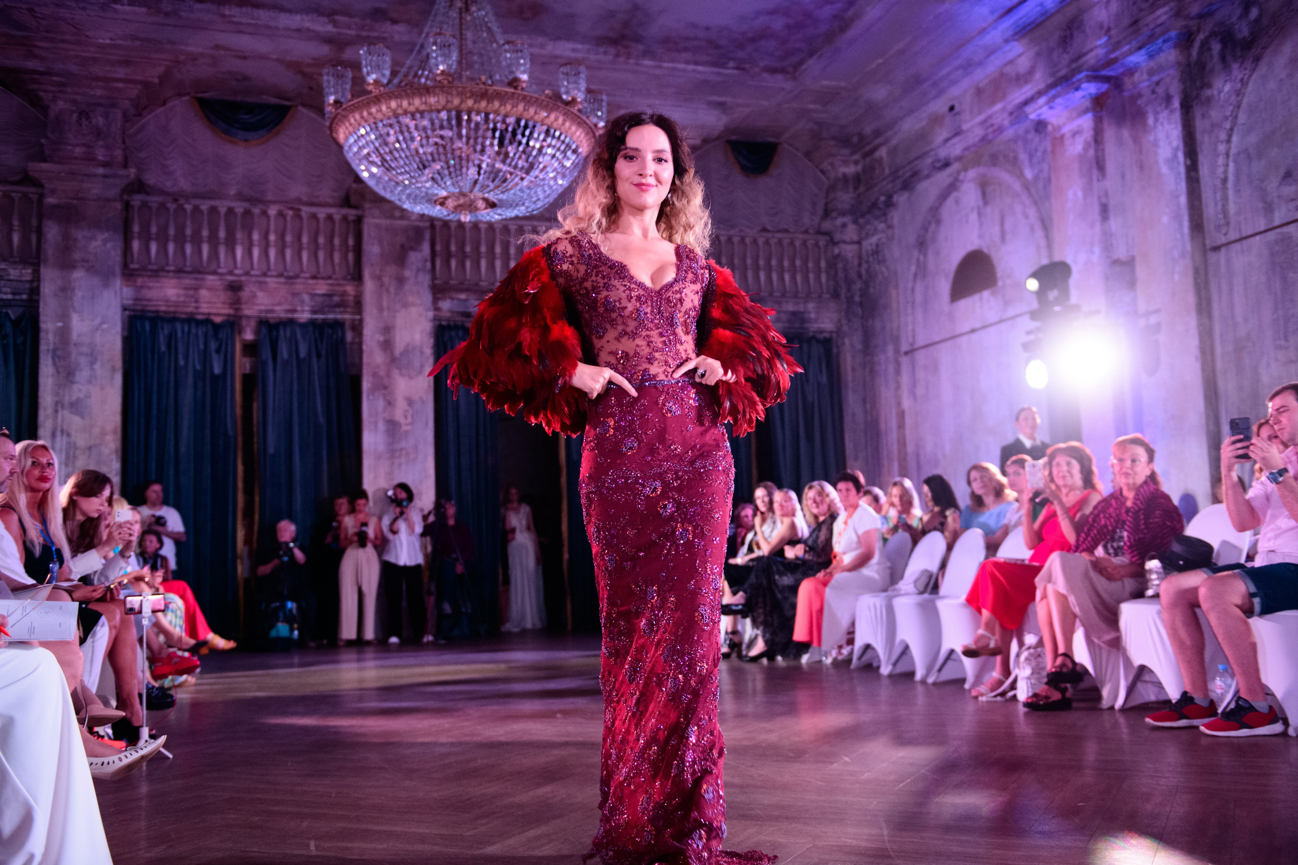 Модный показ «Аллея моды». Организация и проведение фотосъемок в Санкт-Петербурге. Фотограф Смирягин Илья