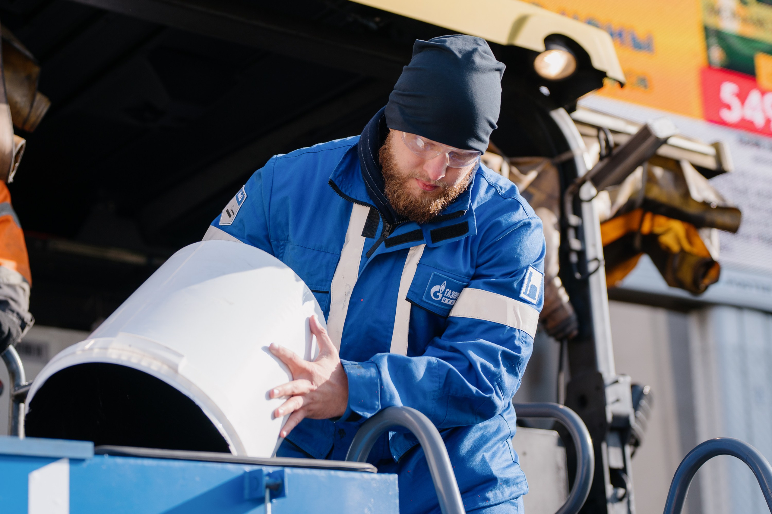 Производство асфальта: ГазпромНефть — Битумные материалы. Асхат Бардынов