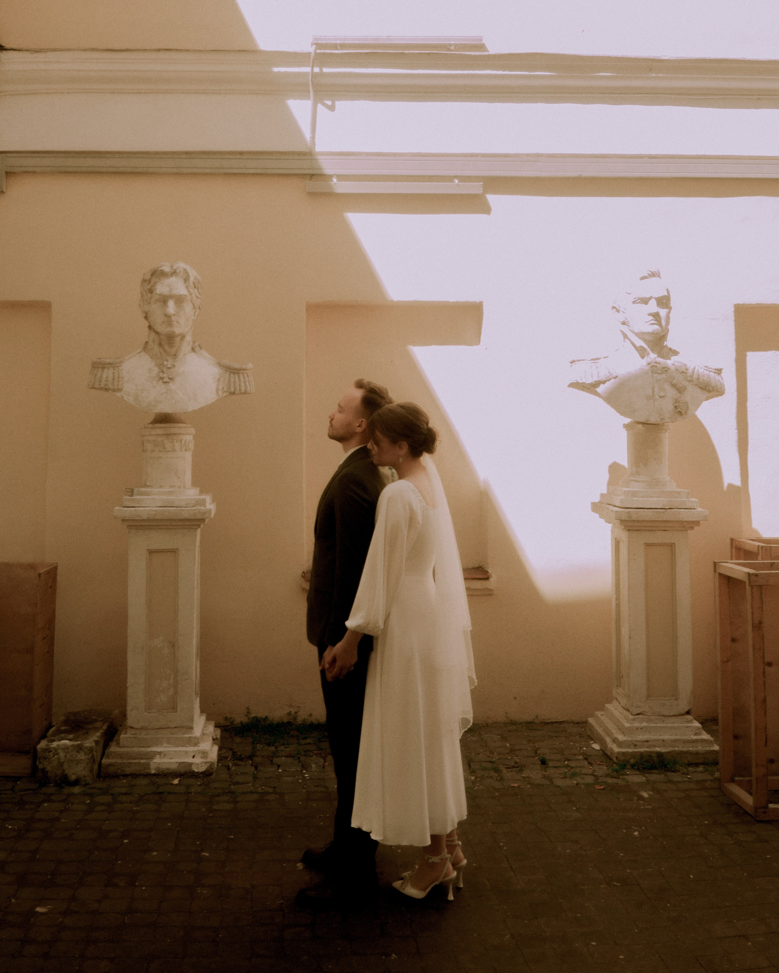 душевная и стильная городская лавстори, свадебная съёмка в Москве