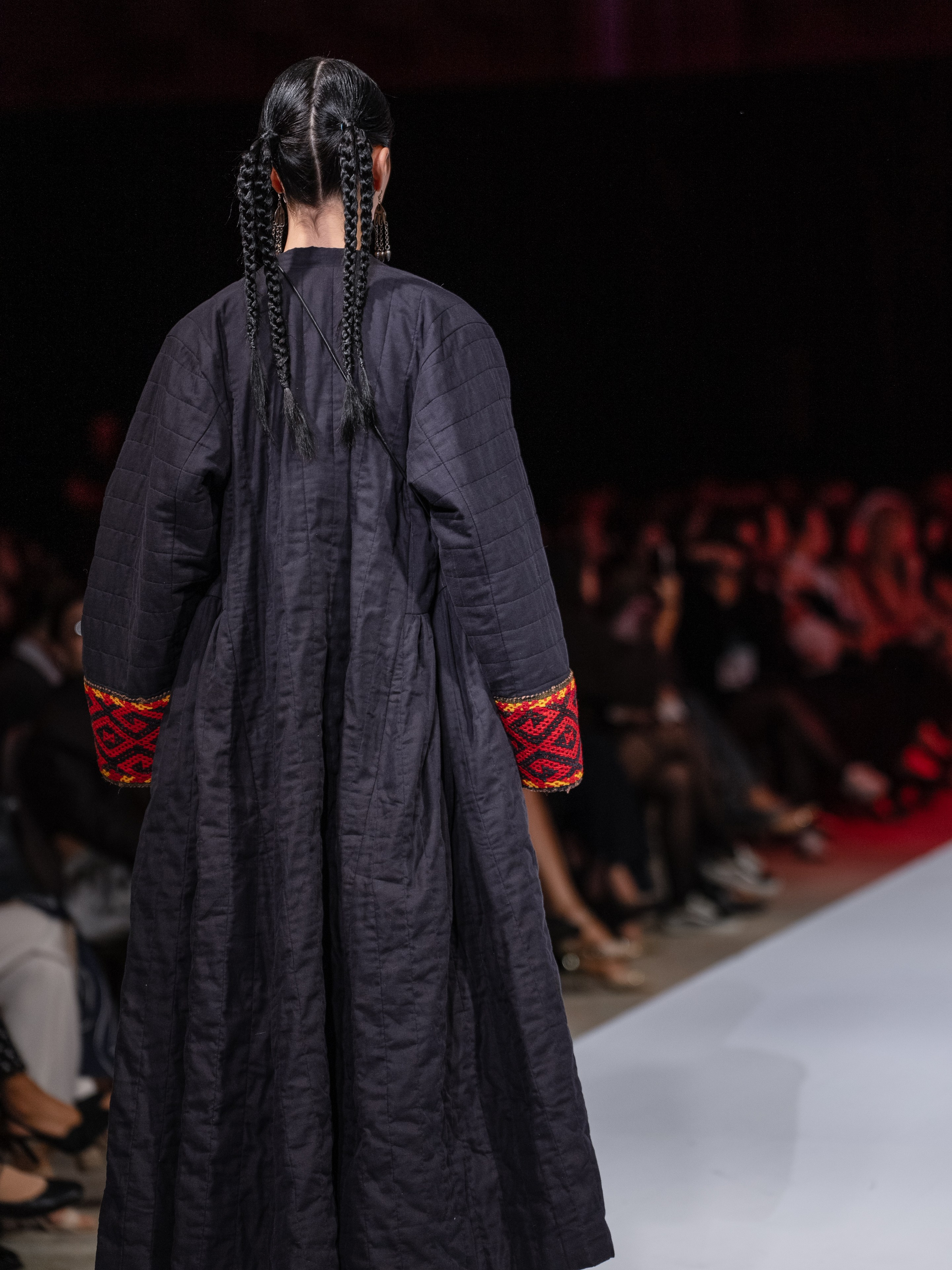 EURASIAN FASHION WEEK Reberth. Сайт Алматинского НЮ АРТ, будуар и фэшн фотографа Дениса Карпенко
