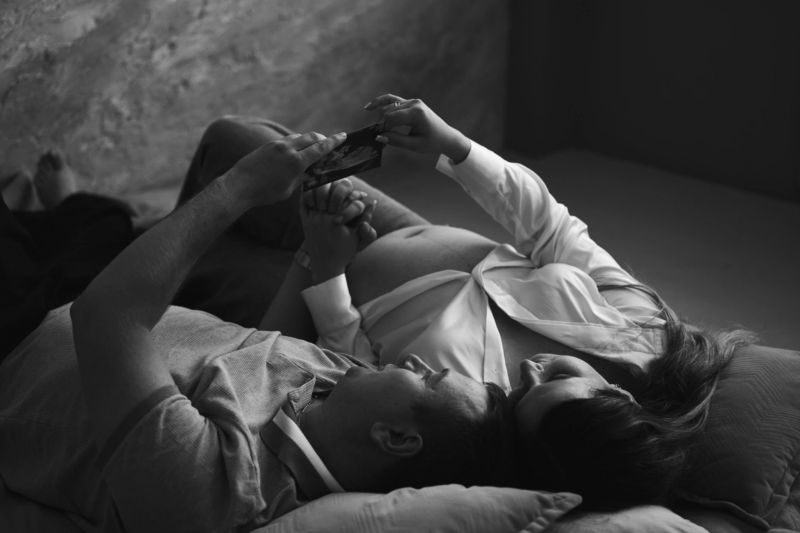 Семейная съемка беременность в студии. Фотограф Екатеринбург Кокшарова Александра