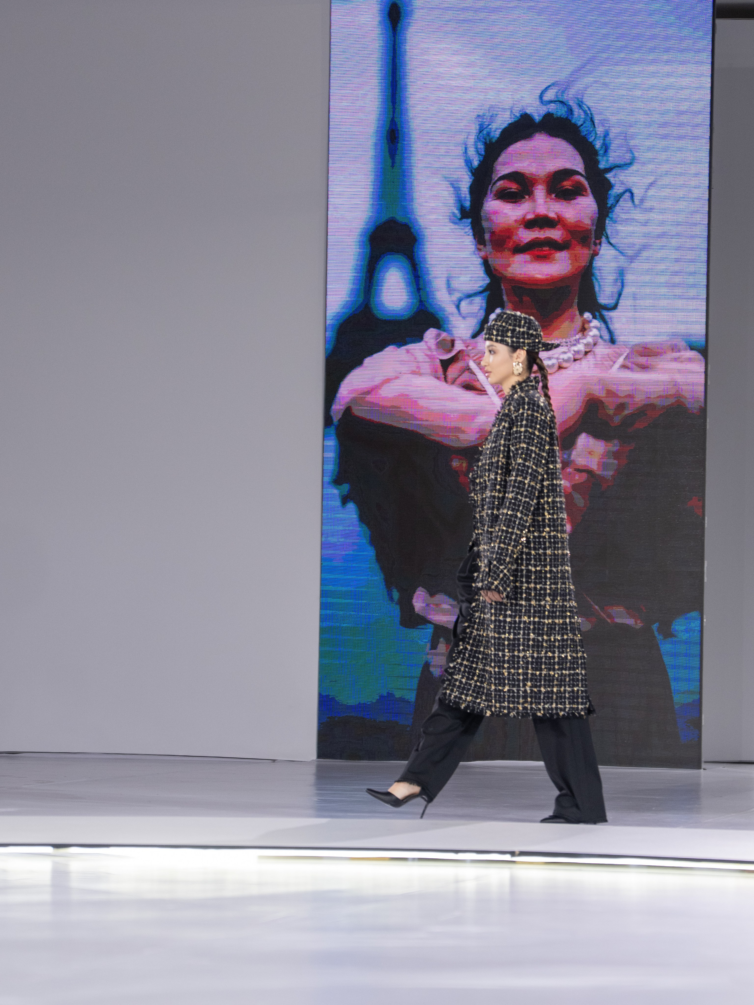 Дизайнер Aida Kaumenova. Сайт Алматинского НЮ АРТ, будуар и фэшн фотографа Дениса Карпенко