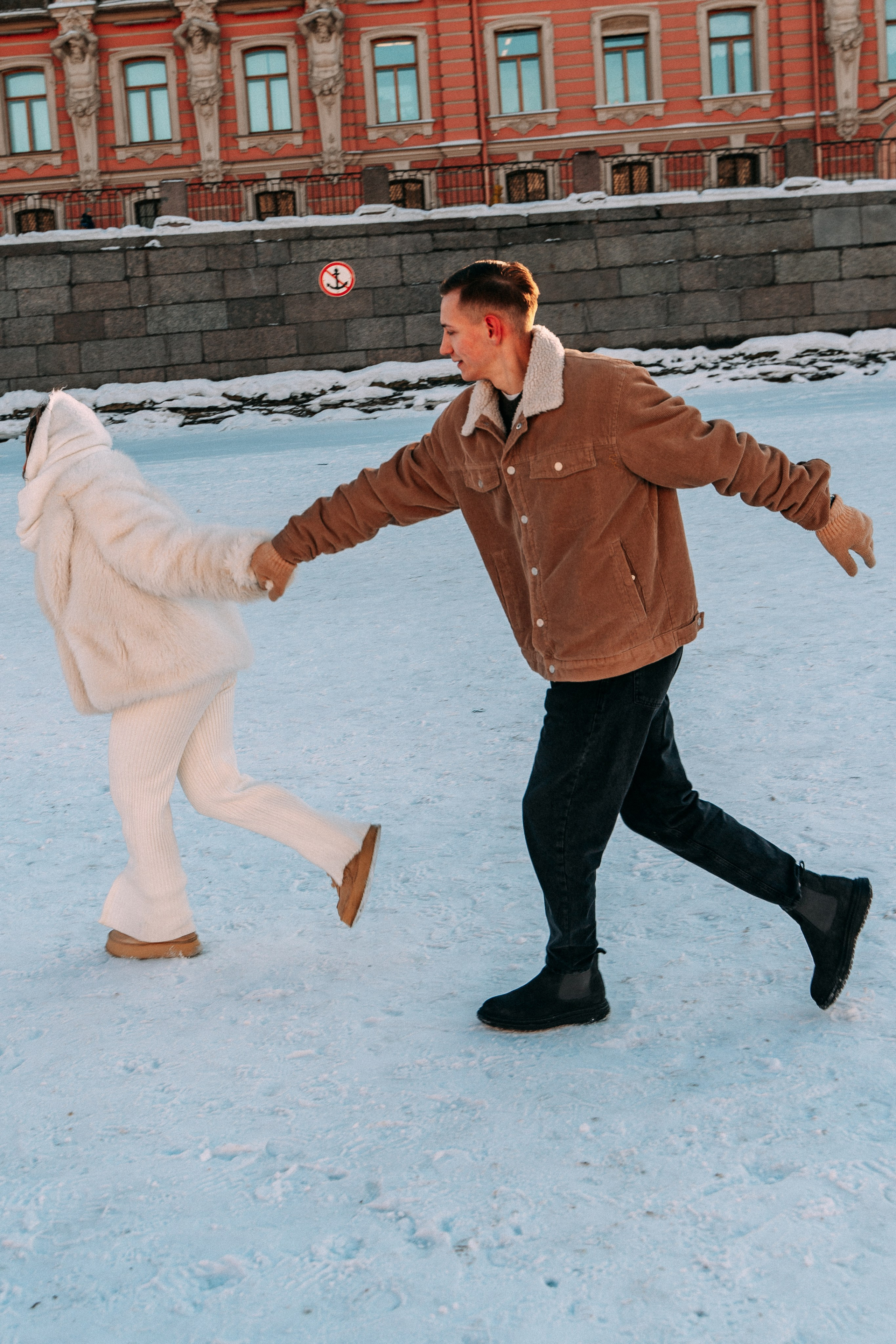 Лавстори на льду по рекам и каналам Санкт-Петербурга