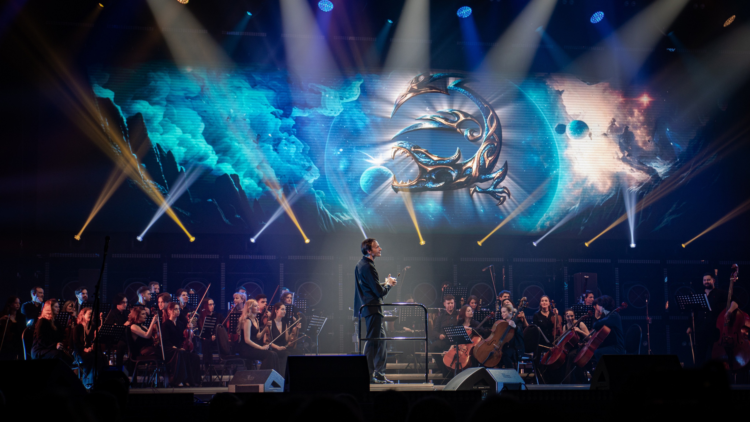 Эпидемия. Симфоническая рукопись. Москва. Фотограф. г. Южно-Сахалинск. Олег Толстов