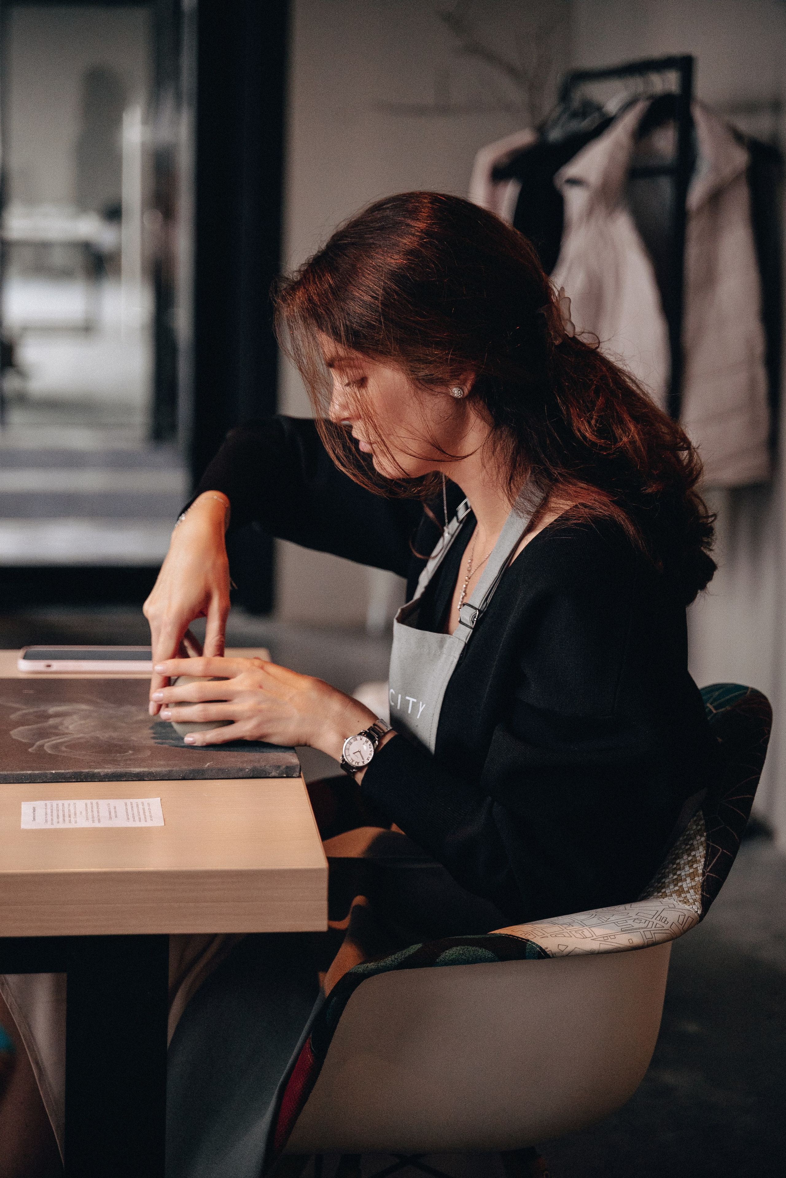 День Рождения в студии лепки из глины. Екатерина Курбанова. Женский фотограф