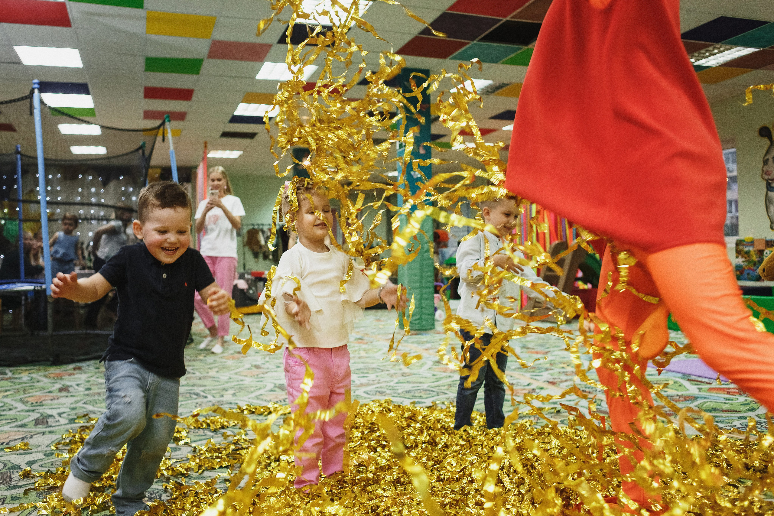 Волшебство Дня Рождения в Игровой Комнате Страна Чудес Таганрог. Свадебный и семейный фотограф в Таганроге Бакарюк Антон