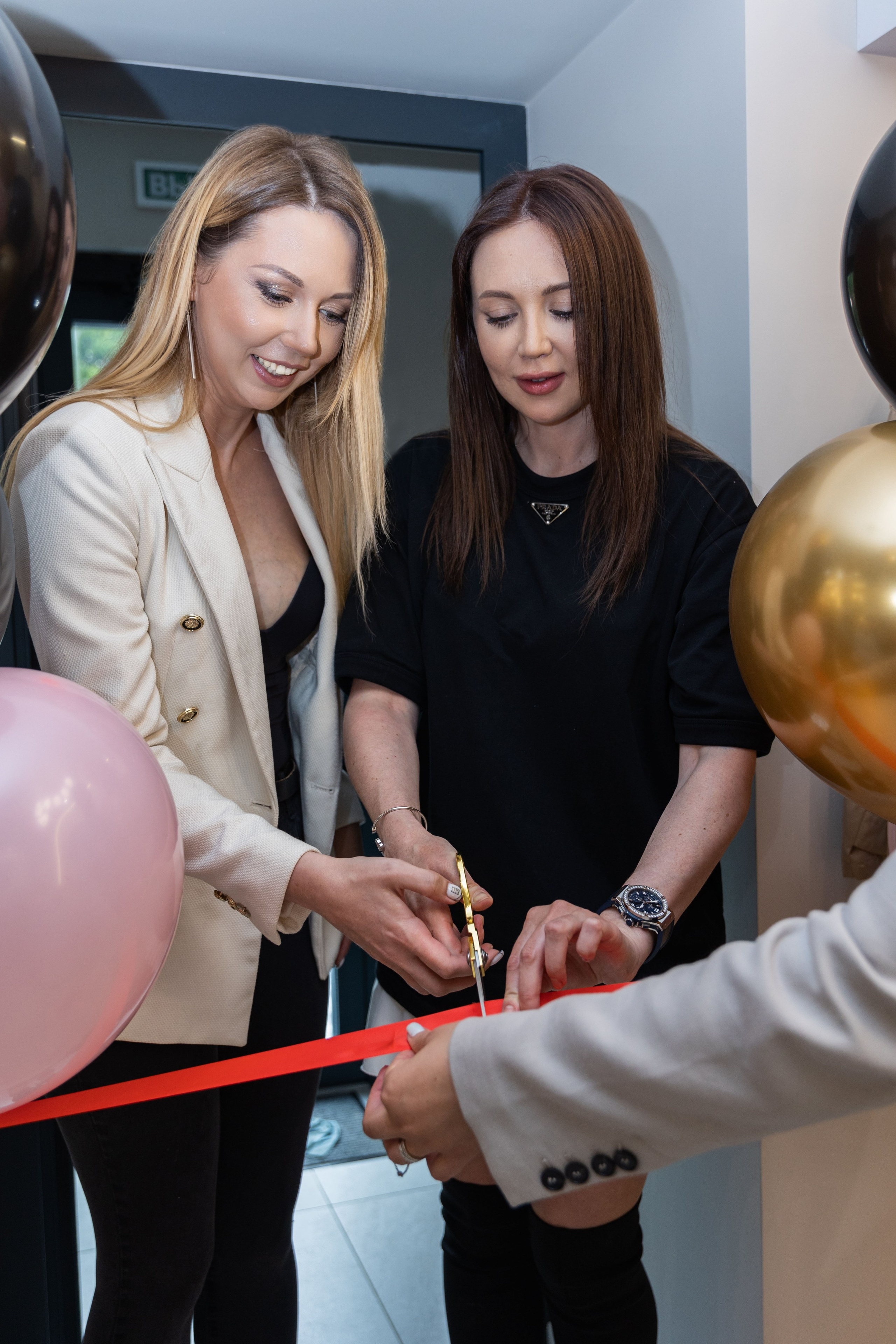 Открытие салона красоты 50 Оттенков. Выпускные альбомы во Владивостоке