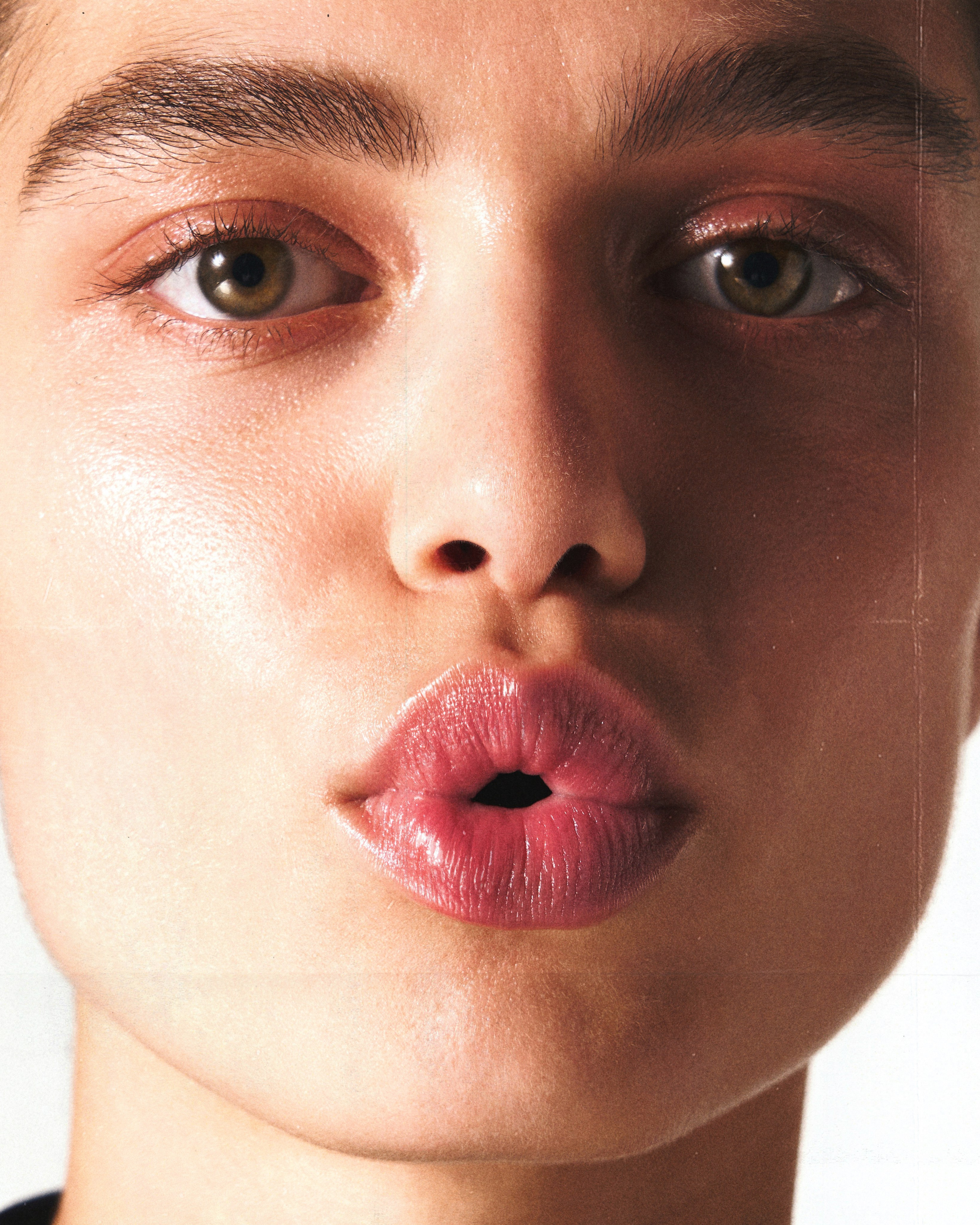 2MOOD beauty. Nadezhda Diskant is a Moscow and Saint Petersburg based photographer