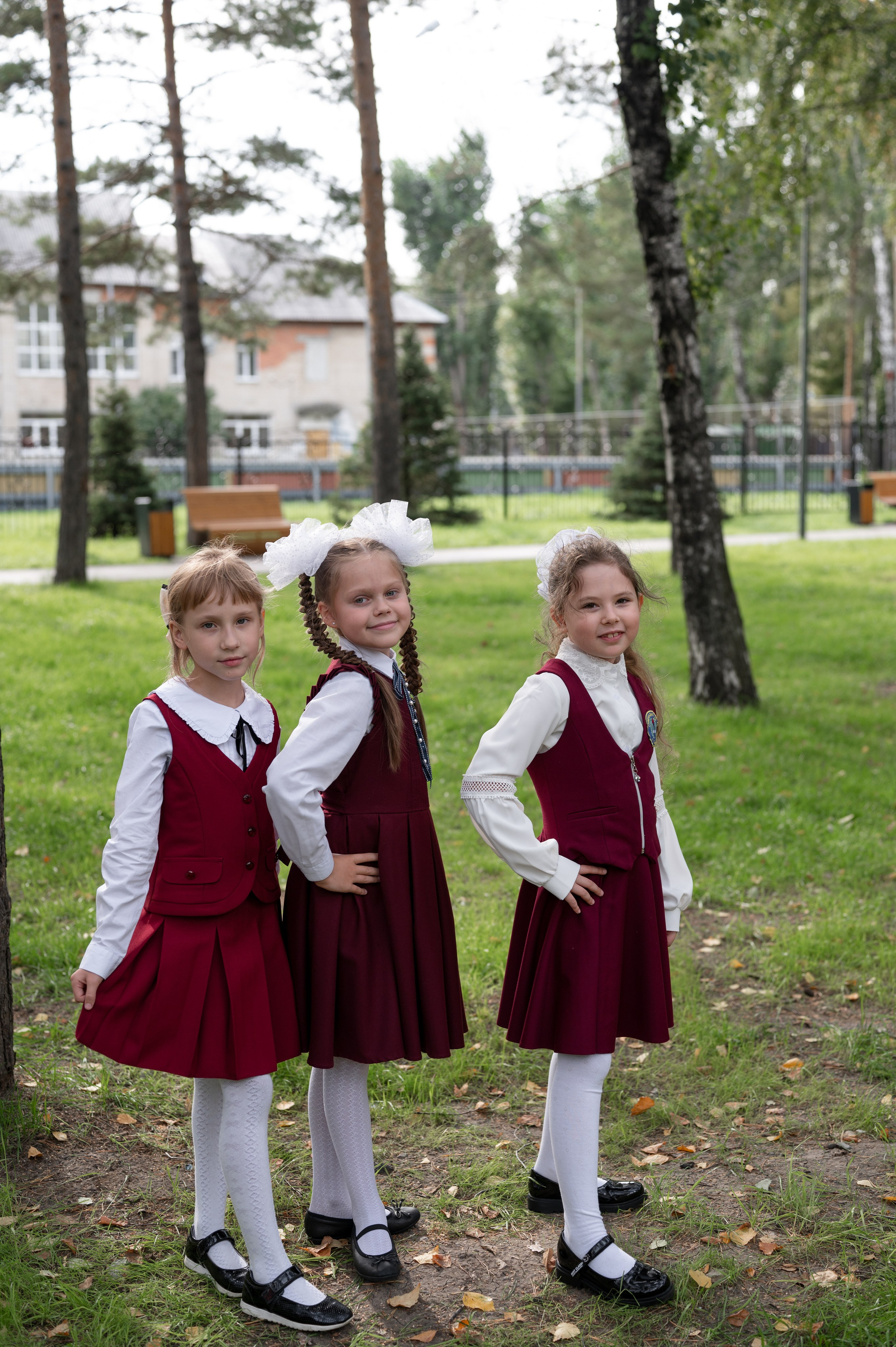 1 сентября 16 гимназия 2 класс (линейка + в классе+ на улице). Фотограф новорожденных, семейный детский в Тюмени Татьяна Морозова