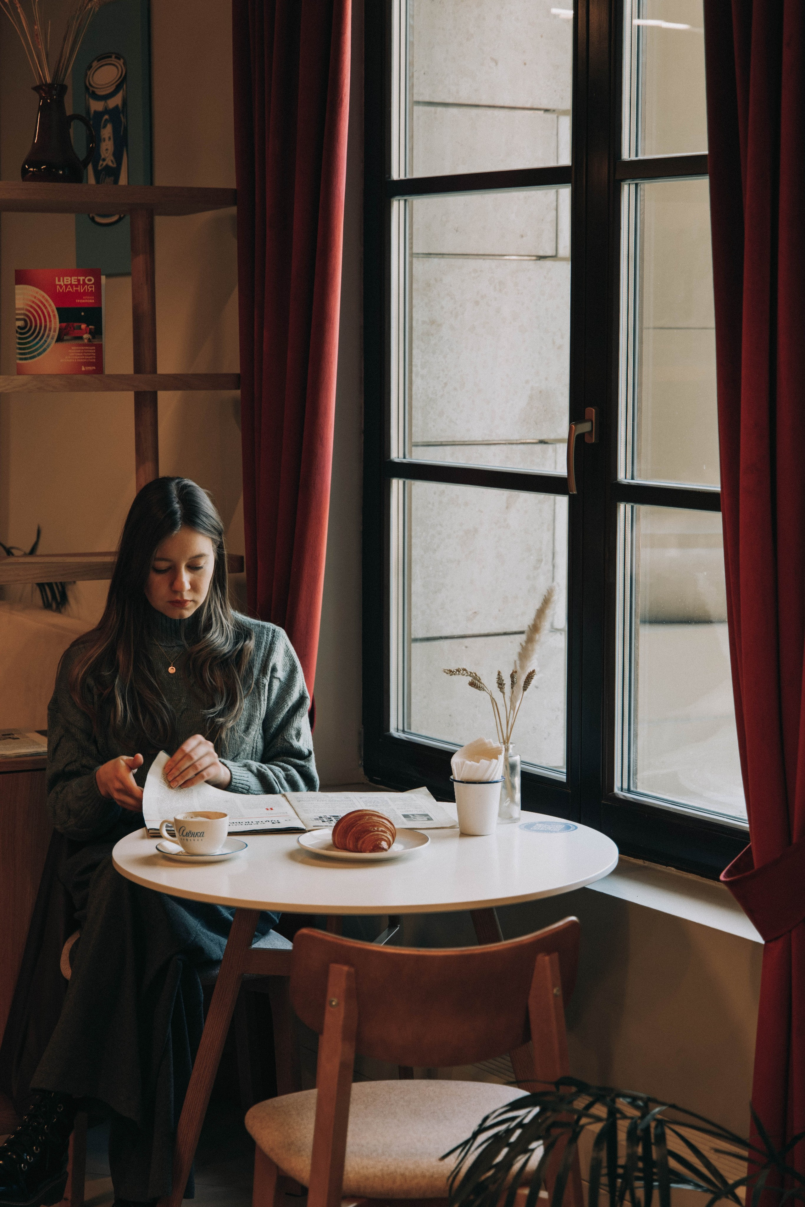 Мария прогулка в центре. Фотограф lifestylе в Москве Пшеничная Анастасия