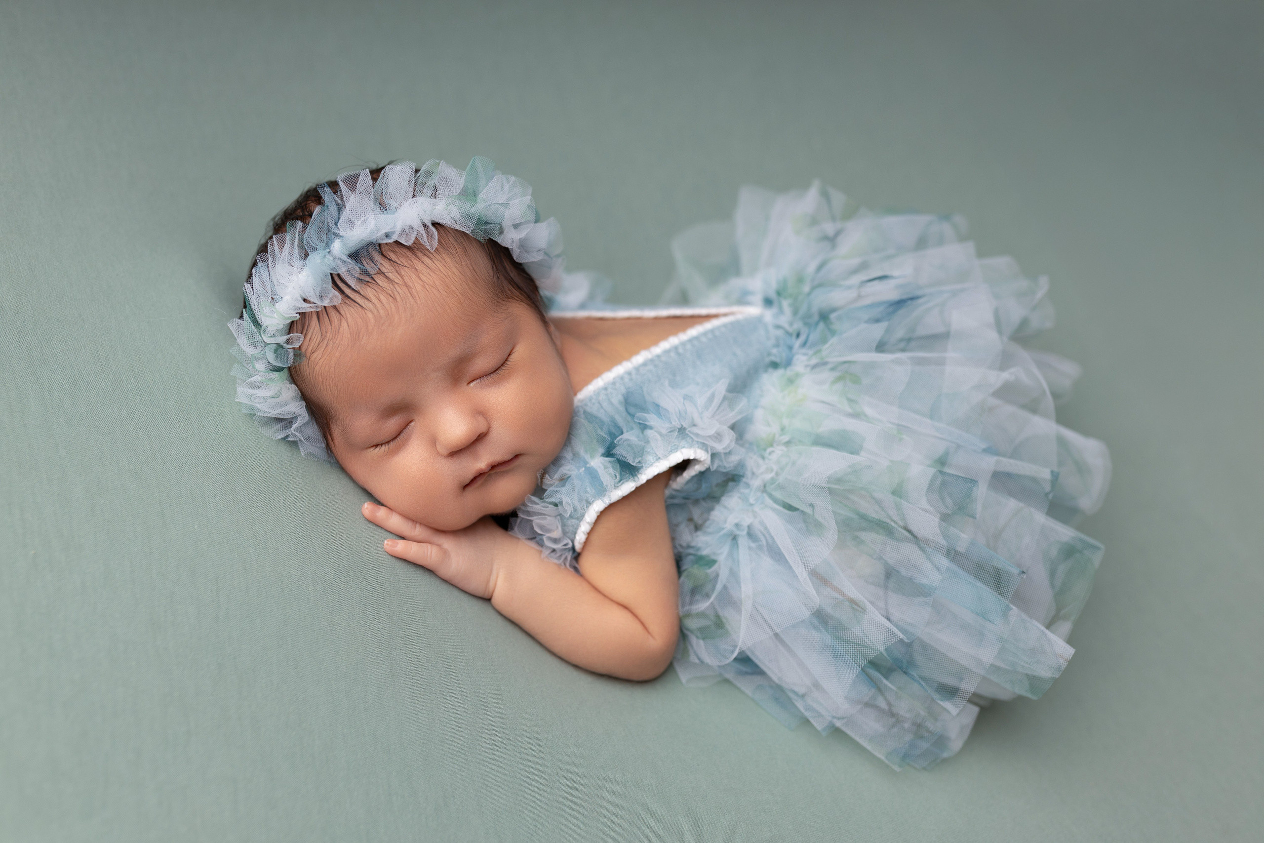 Newborn девочки. Фотограф новорожденных Модяева Ирина