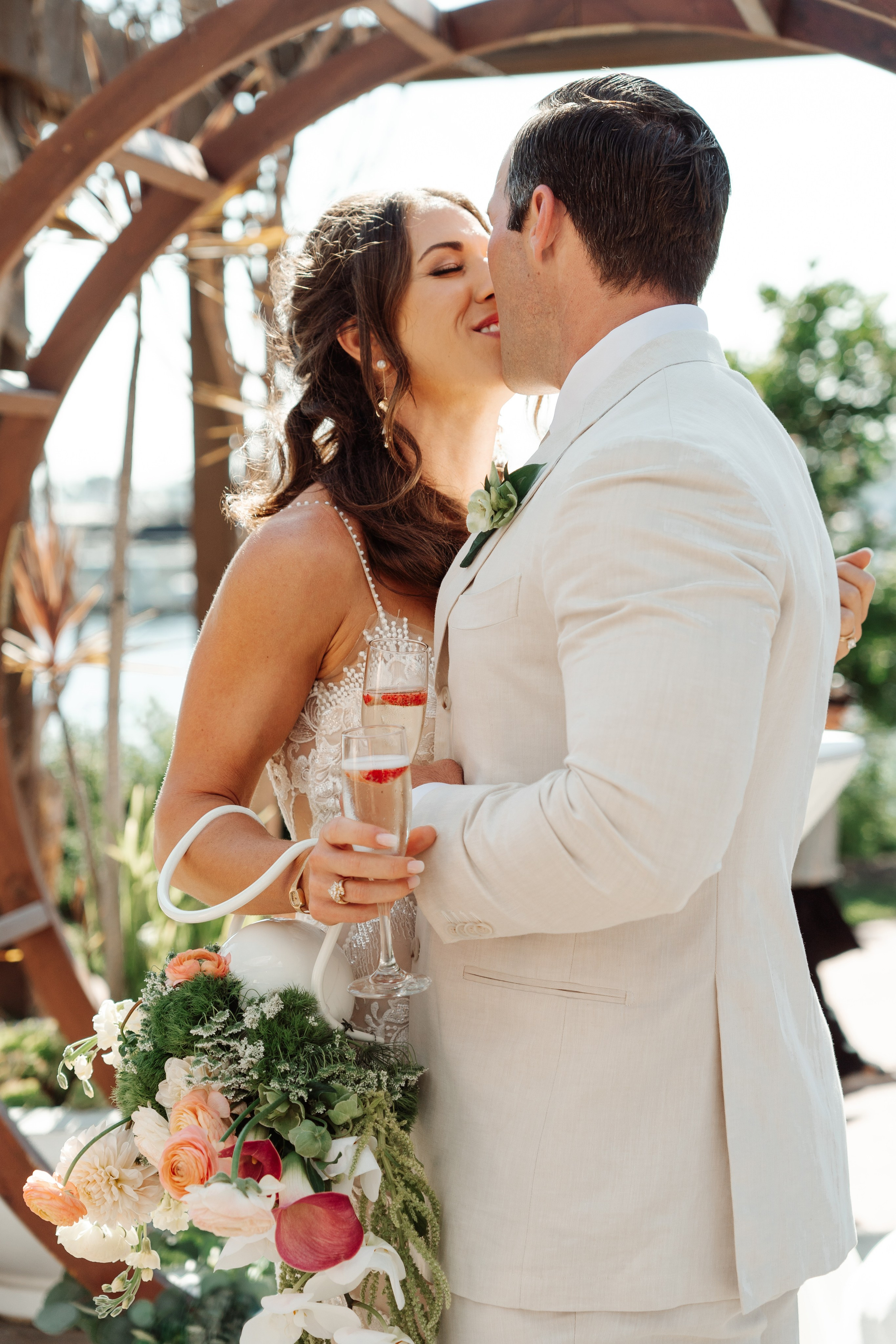 2025-08-16_BryanAmber. Ретушер Зенькевич Света