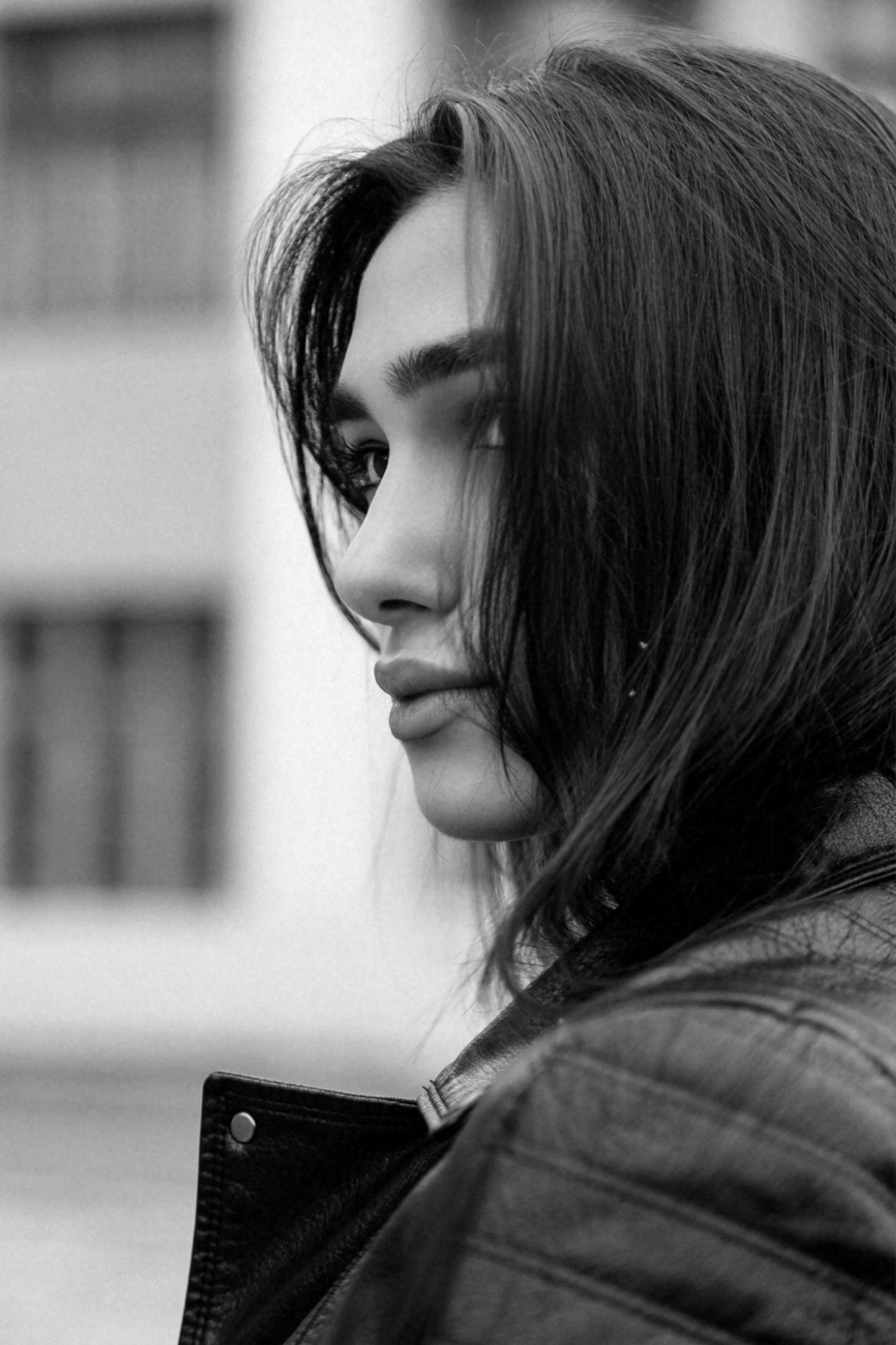 Dua Lipa. Главная