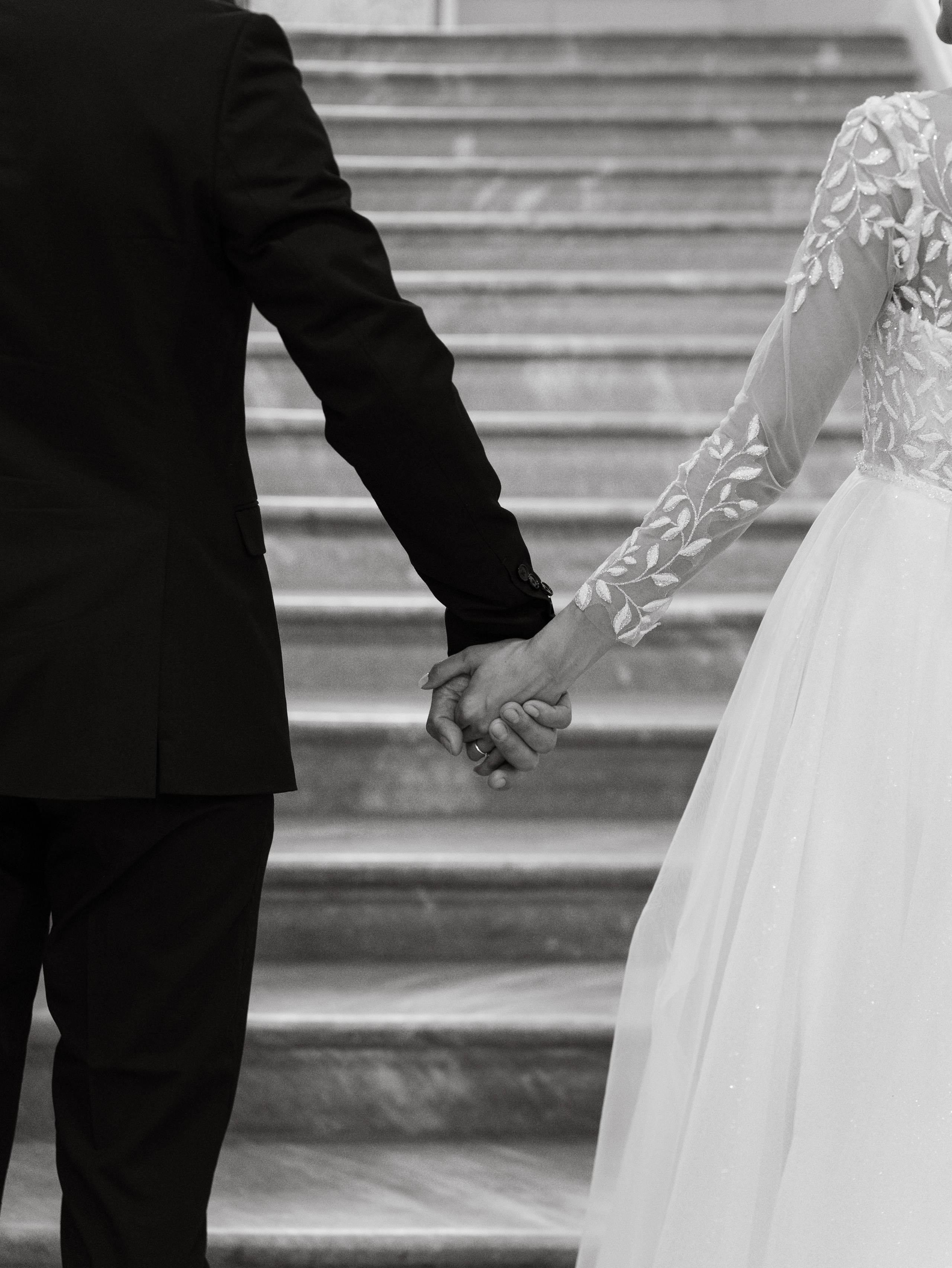 Свадебная фотосессия в загсе. Фотограф из Екатеринбурга Алена Мусалимова