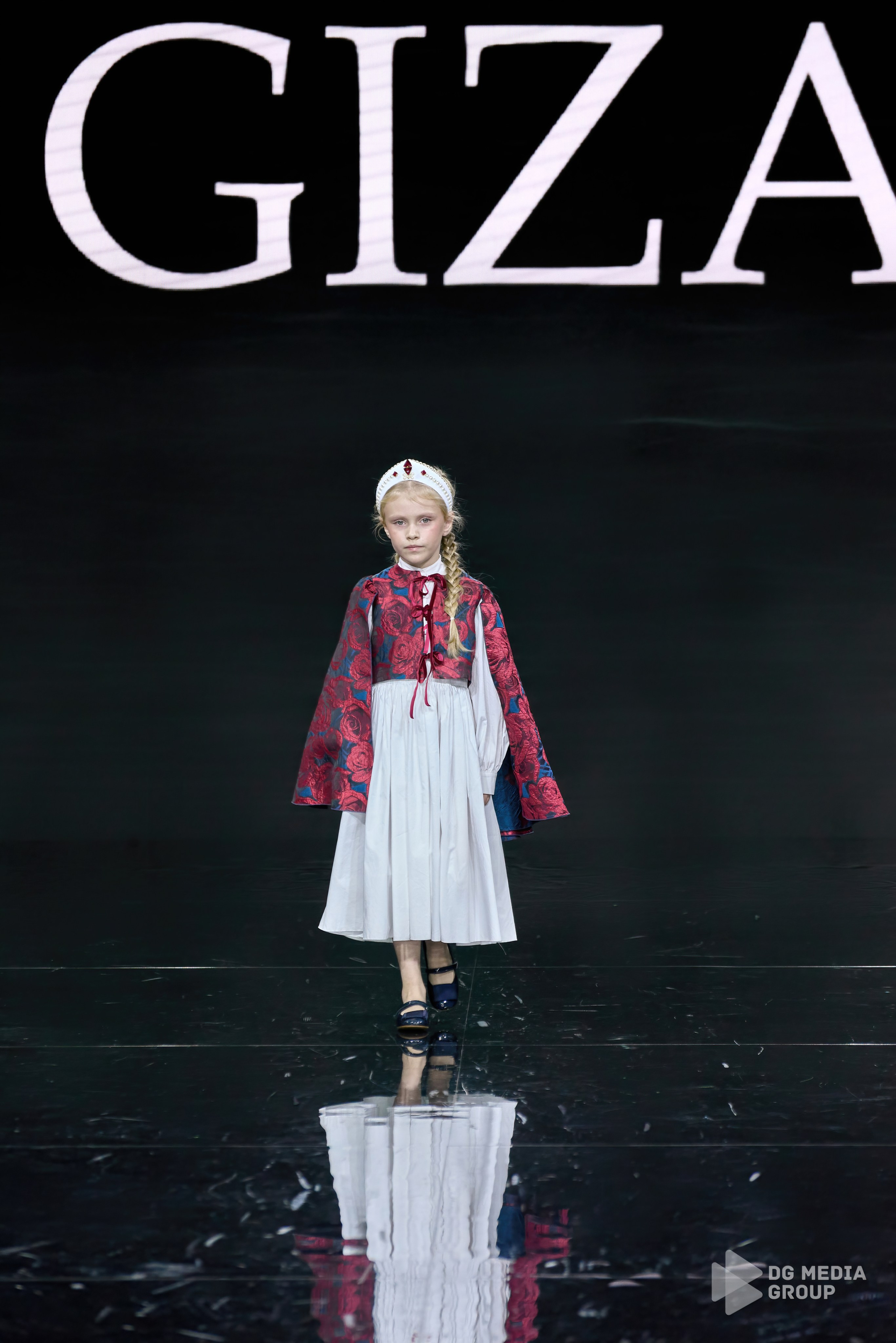 Giza | sfw 2025 | the fragment. DG MEDIA GROUP | Контент для модных показов и концертов
