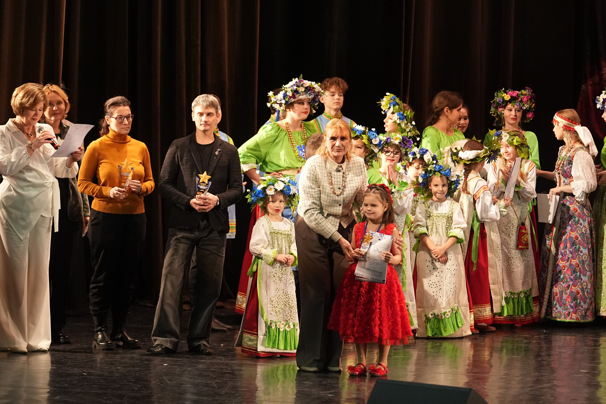 7 декабря, блок 3, г. Москва. Золотое яблочко