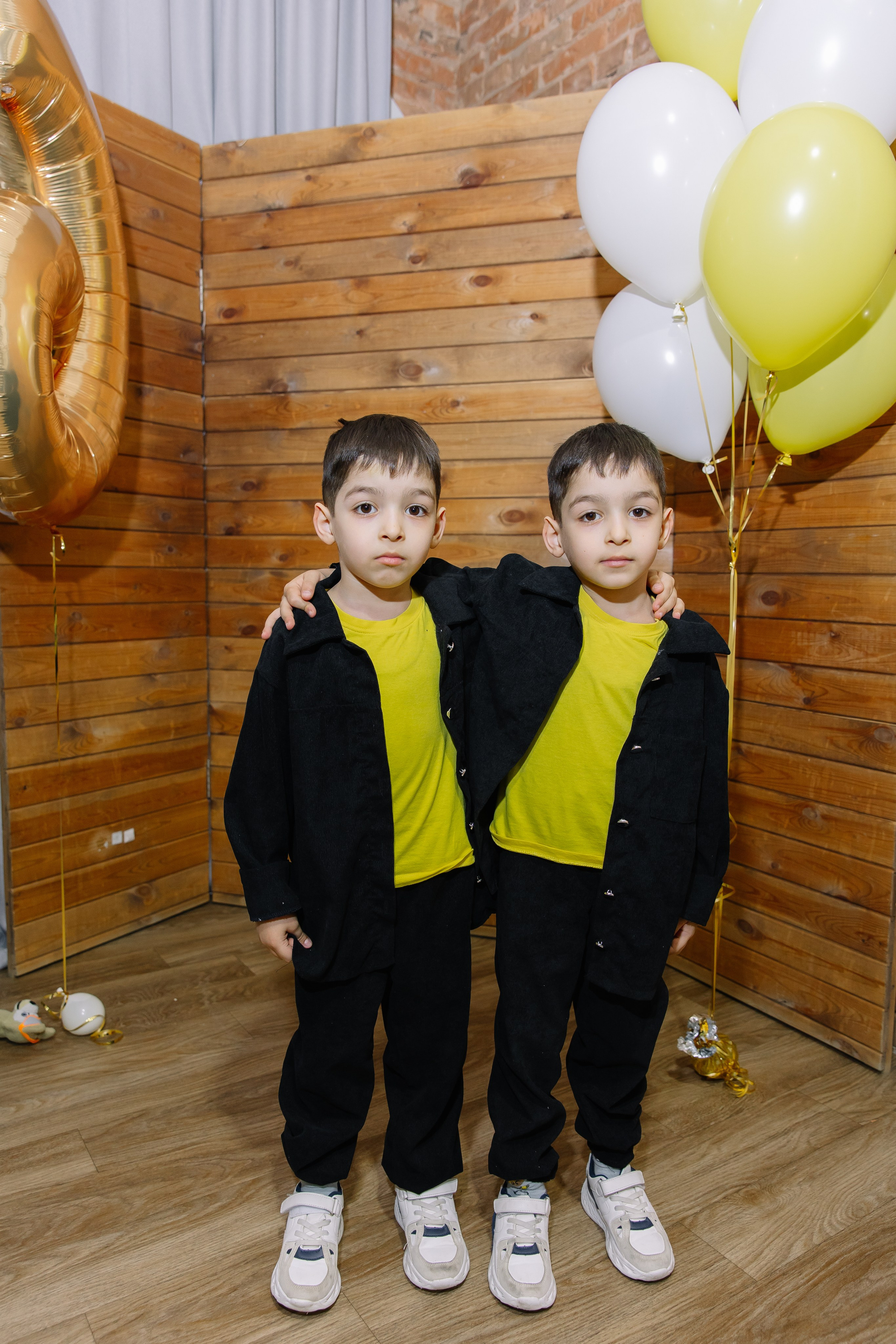 День рождения Эрика и Эмиля 6 лет. Свадебный фотограф в Новосибирске Лидия Александровна