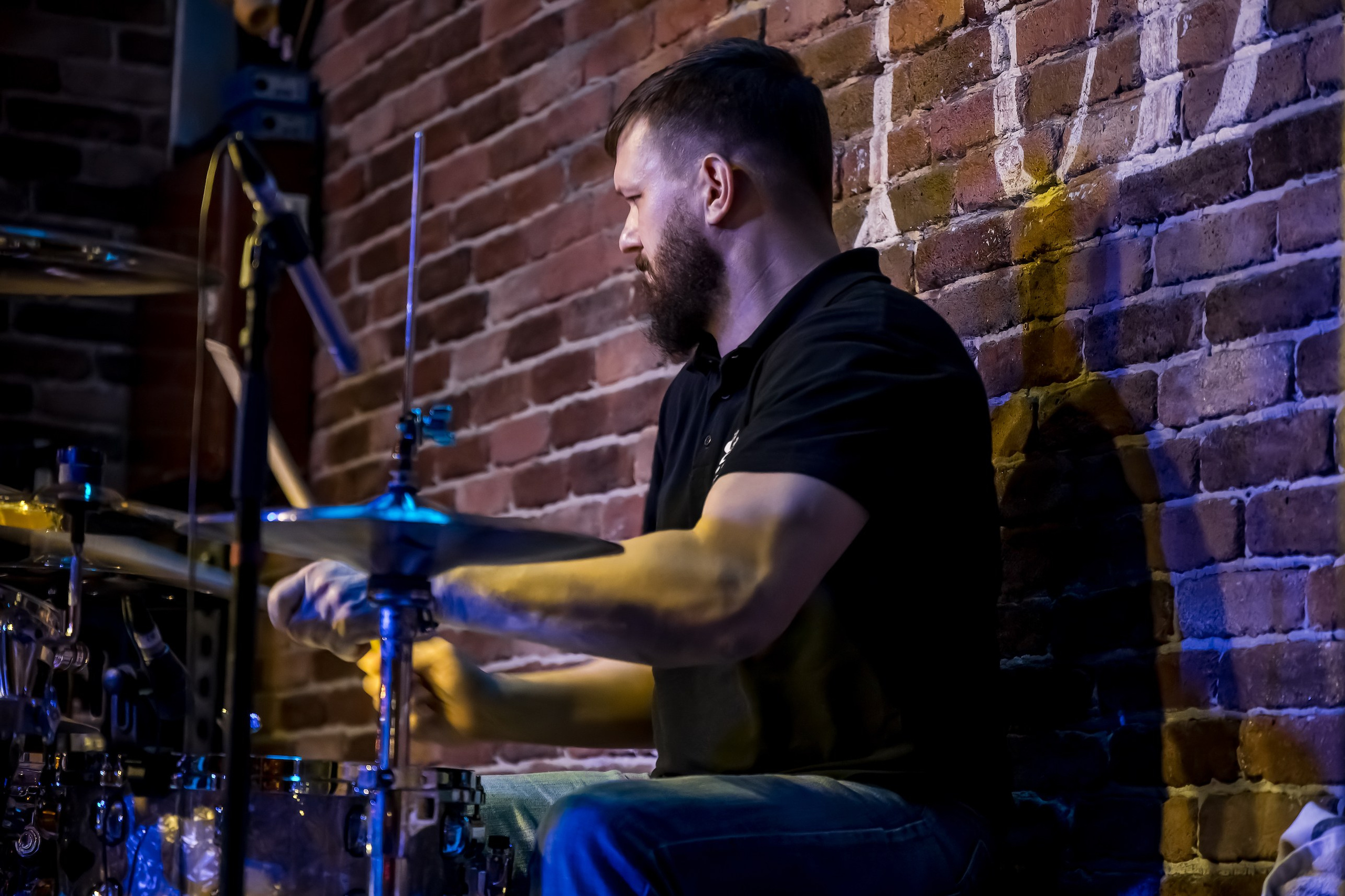 LifePub 29.03.2023. Московская кавер-группа BankBand