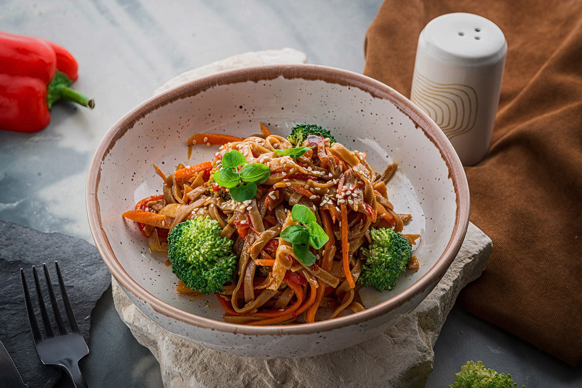 Азия и роллы. Фуд-фотограф Алексей Филинов