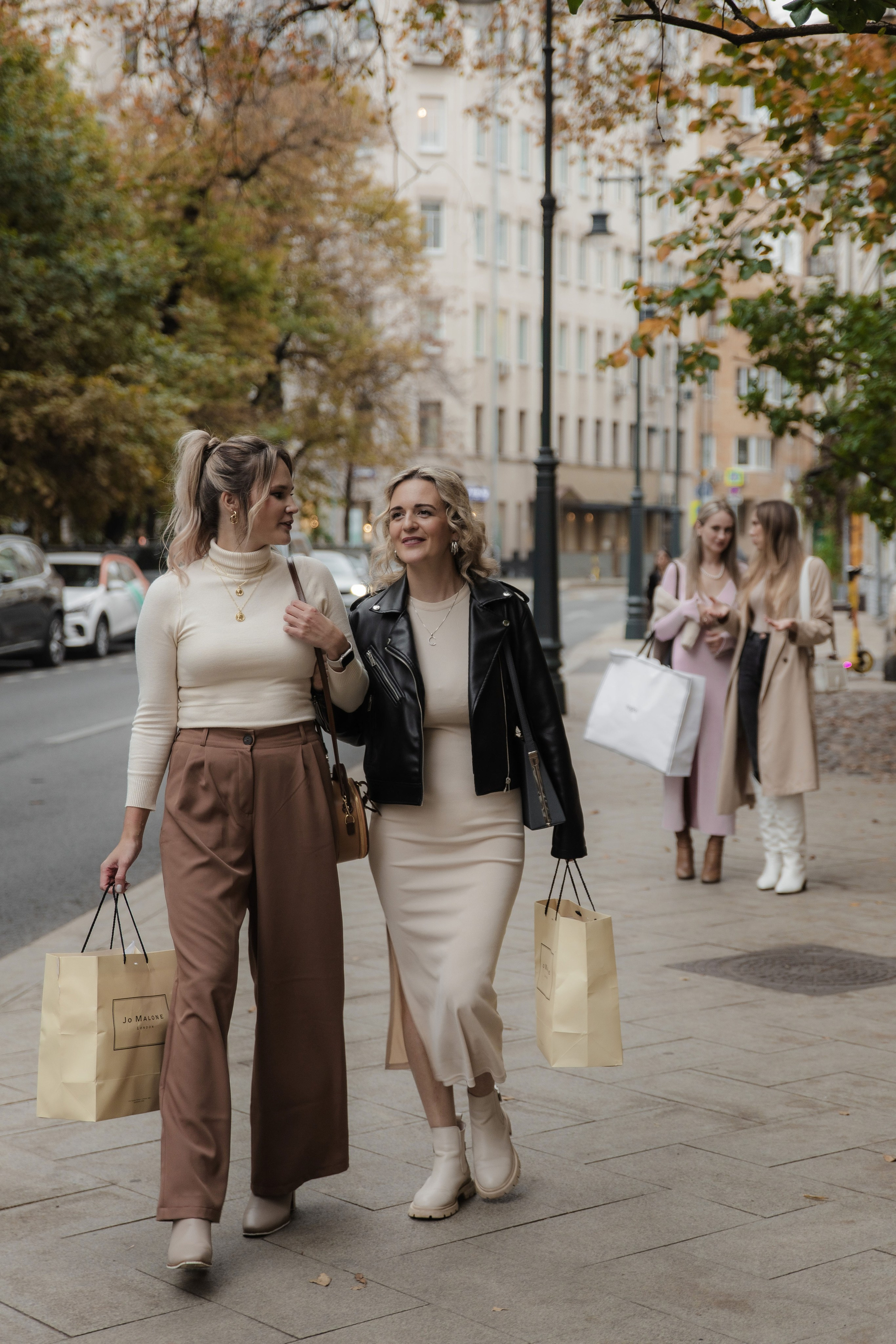 Girls in city. Женский и свадебный фотограф Москва Елизавета Перова