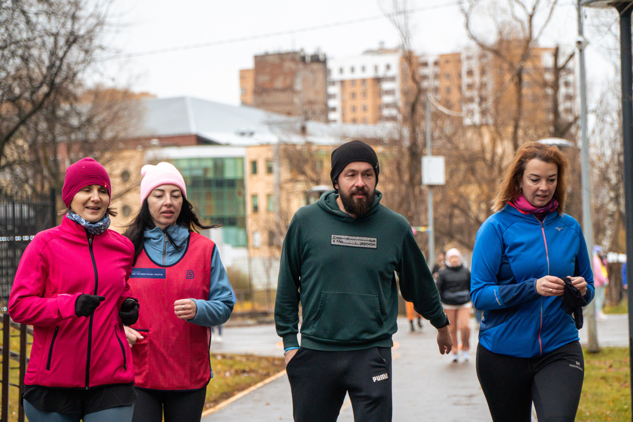 5 вёрст Реутов 16.11.2024. Роман Капилюшов. Бег. Фото. Видео. г. Люберцы