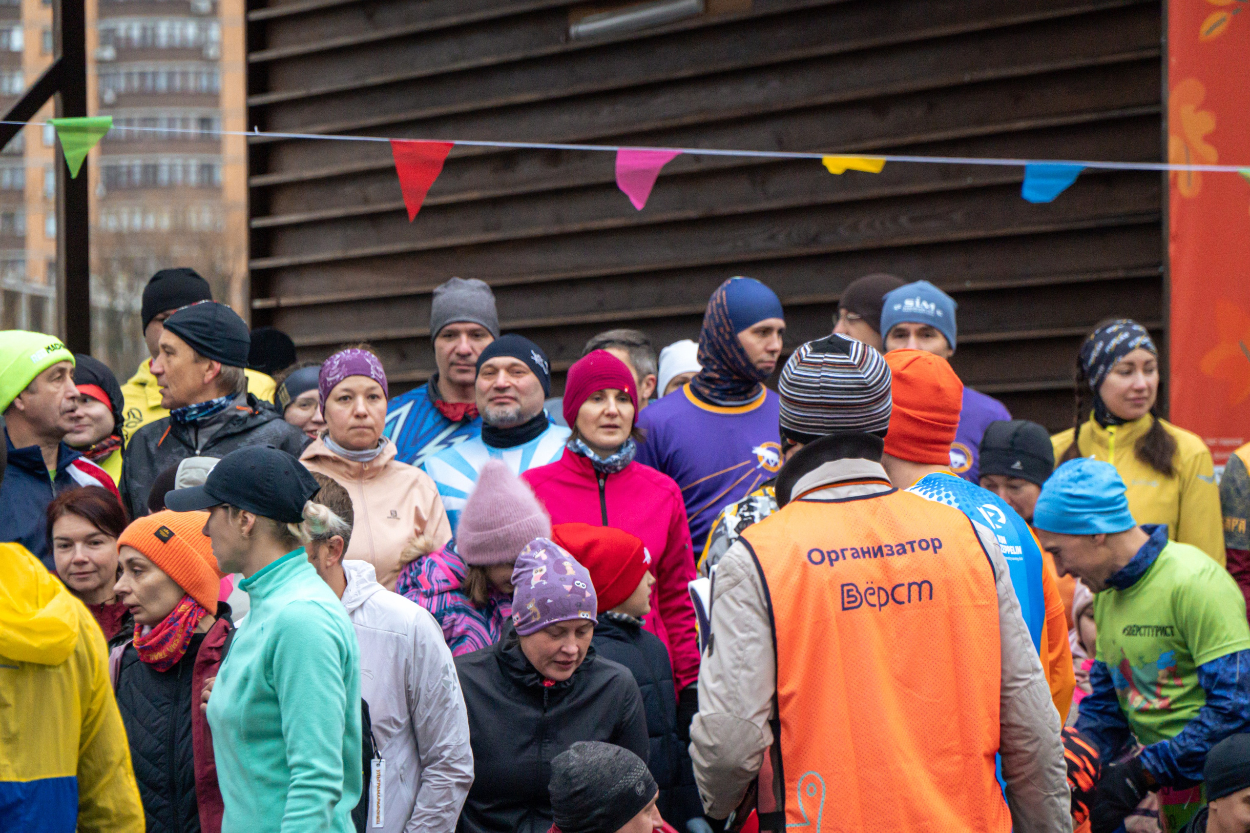 5 вёрст Реутов 16.11.2024. Роман Капилюшов. Бег. Фото. Видео. г. Люберцы
