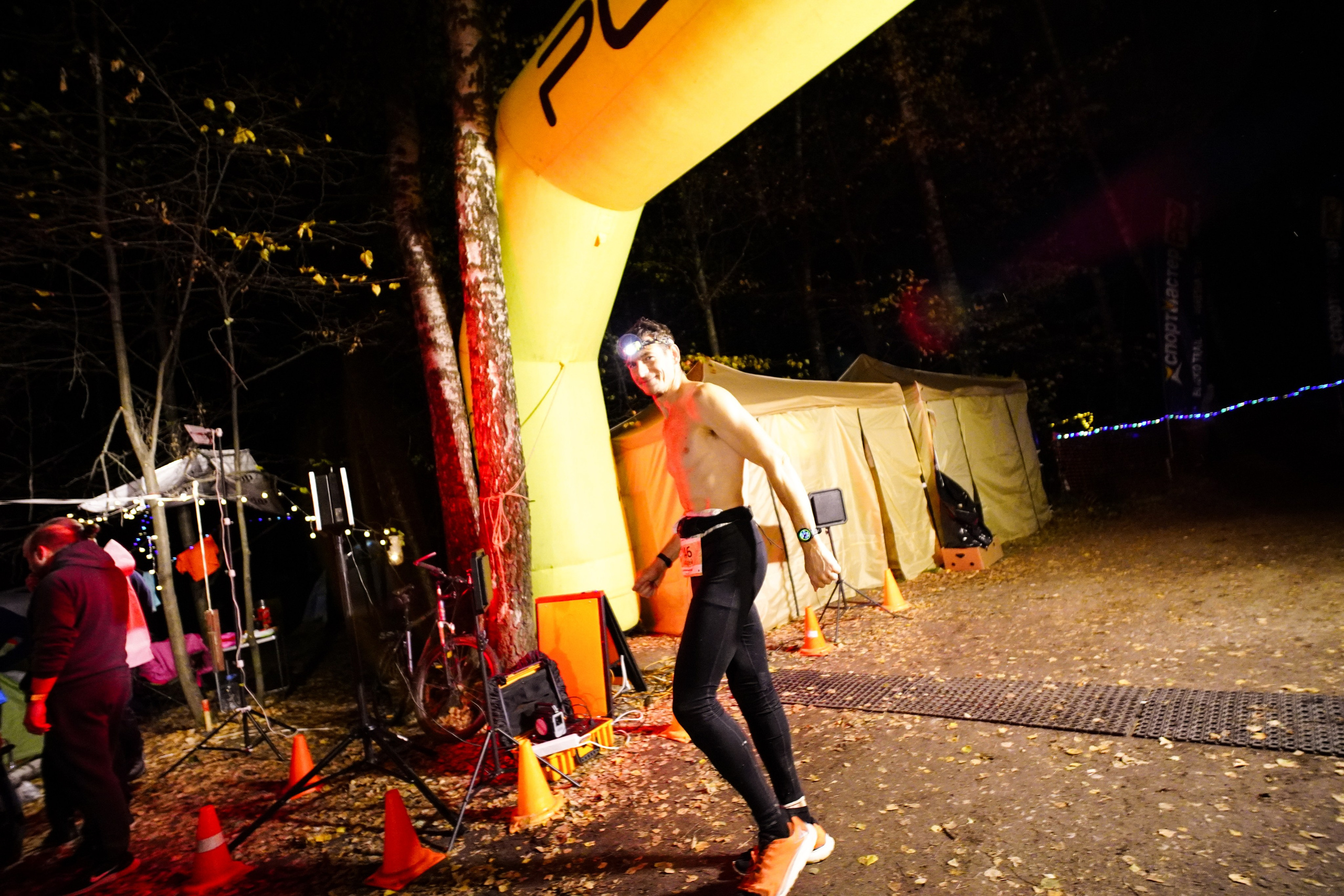 Backyard Ultra Moscow 2024. Роман Капилюшов. Бег. Фото. Видео. г. Люберцы