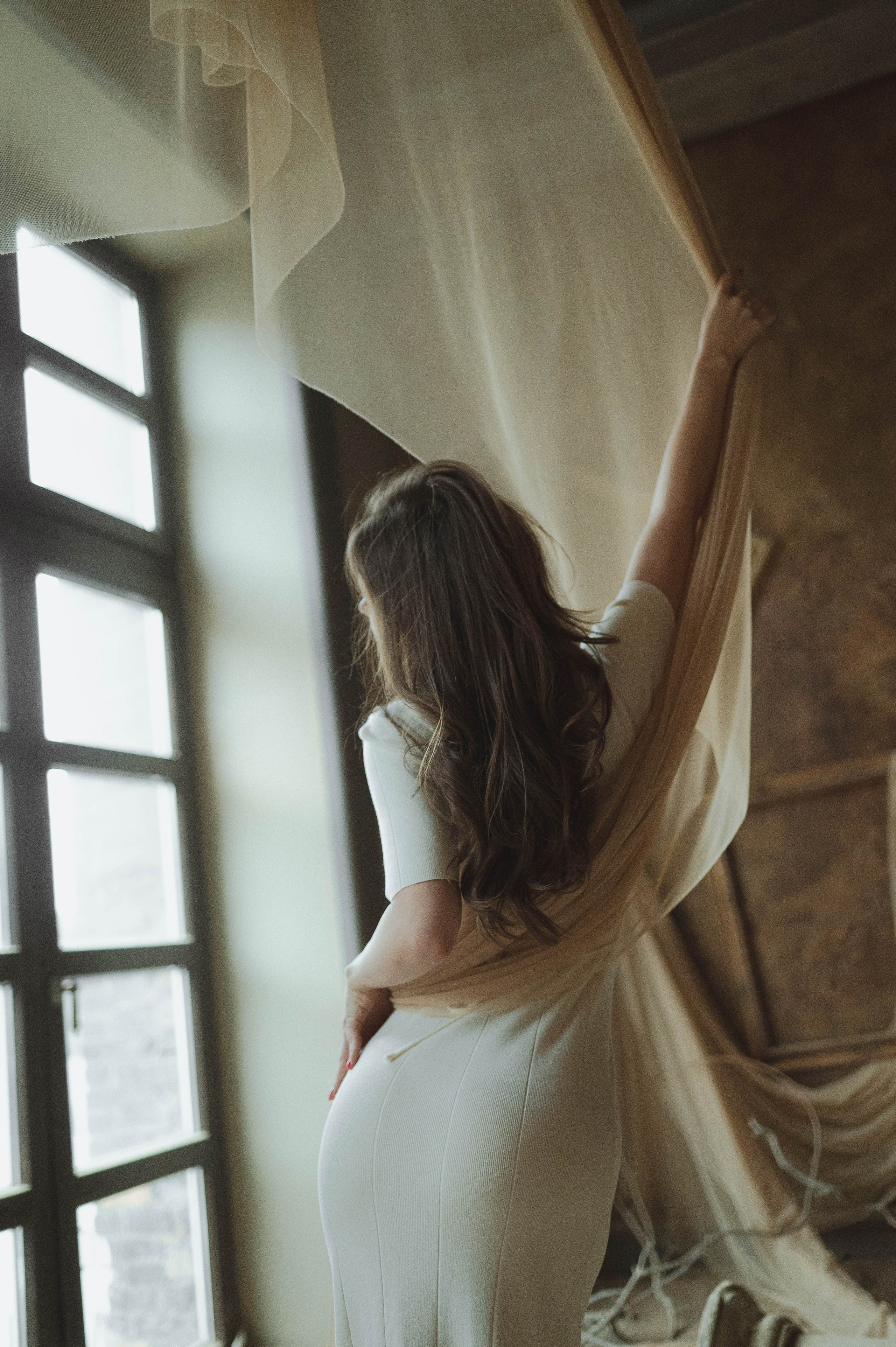 Фотостудия с песком и полотнами ткани. Свадебный фотограф Татьяна Лейн в Санкт-Петербурге