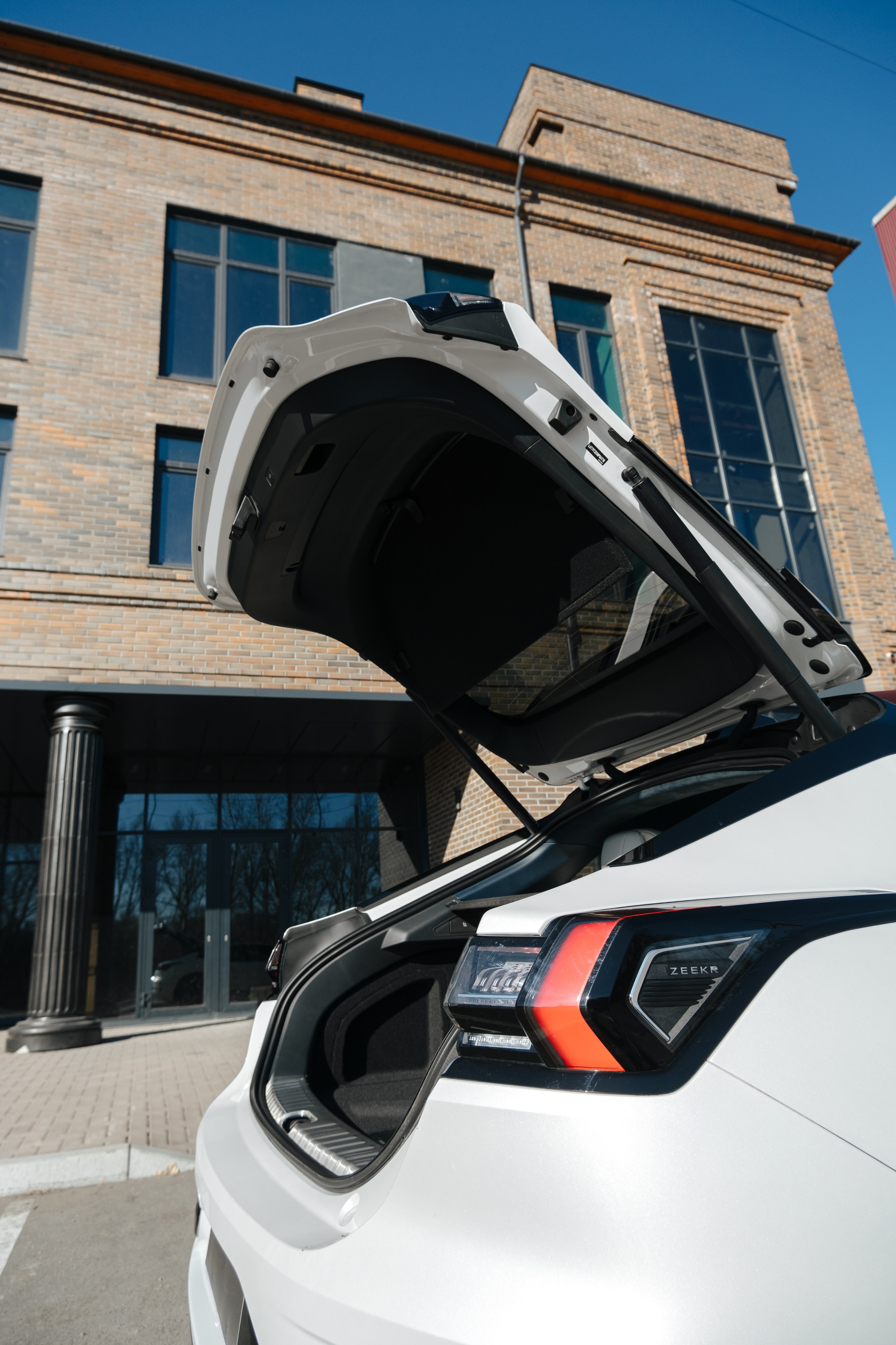 ZEEKR 001. Фуд и предметный фотограф Виталий Морозов г. Москва