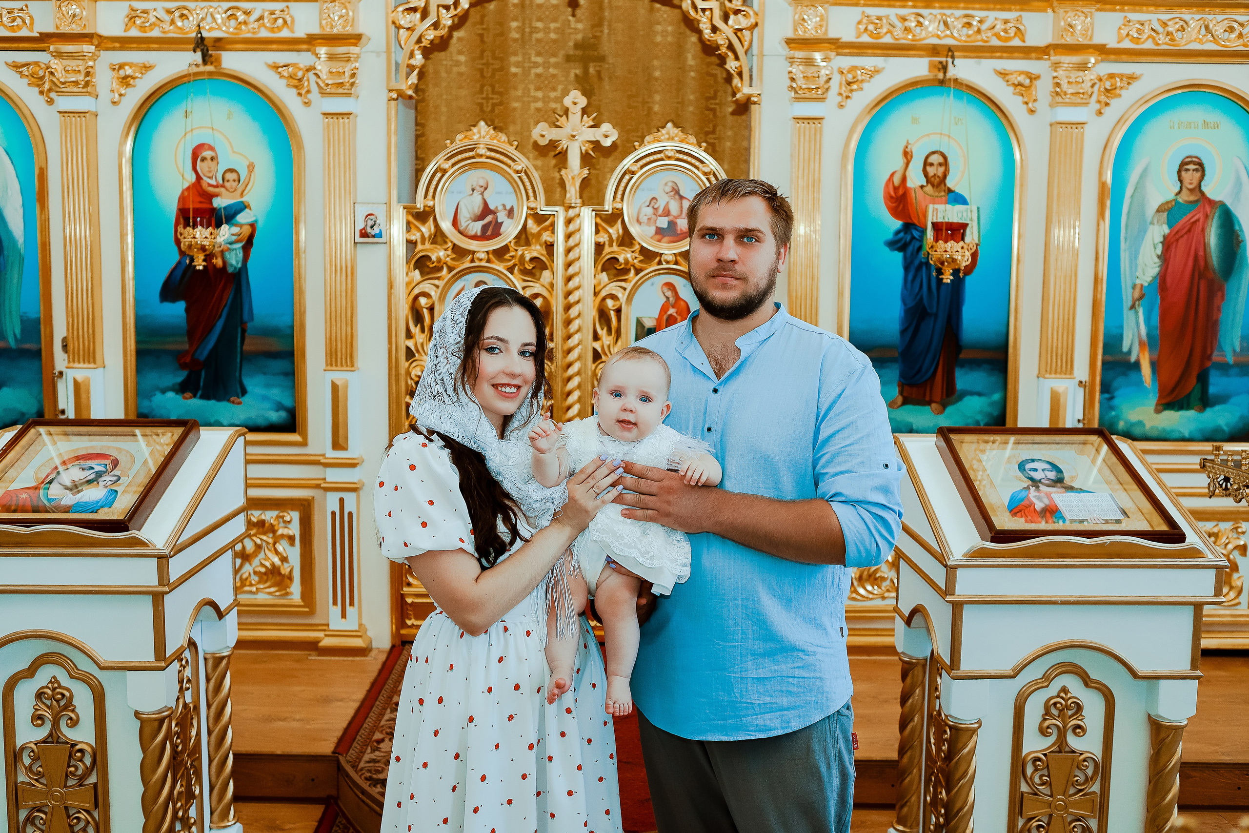 Таинство Крещения Отца и Дочери. Свадебный фотограф Евгения Фролова г. Каменск-Шахтинский, Донецк, Ростов