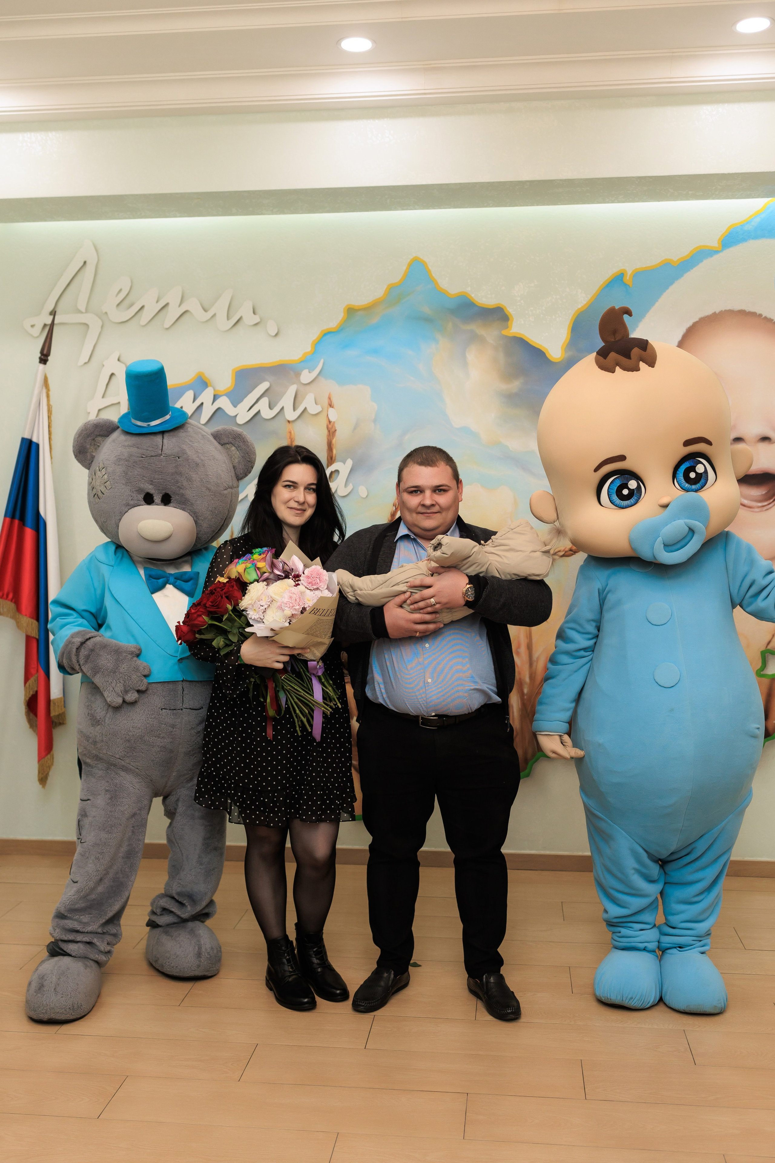 Выписка из роддома. Фотограф в Барнауле Олеся Мосина