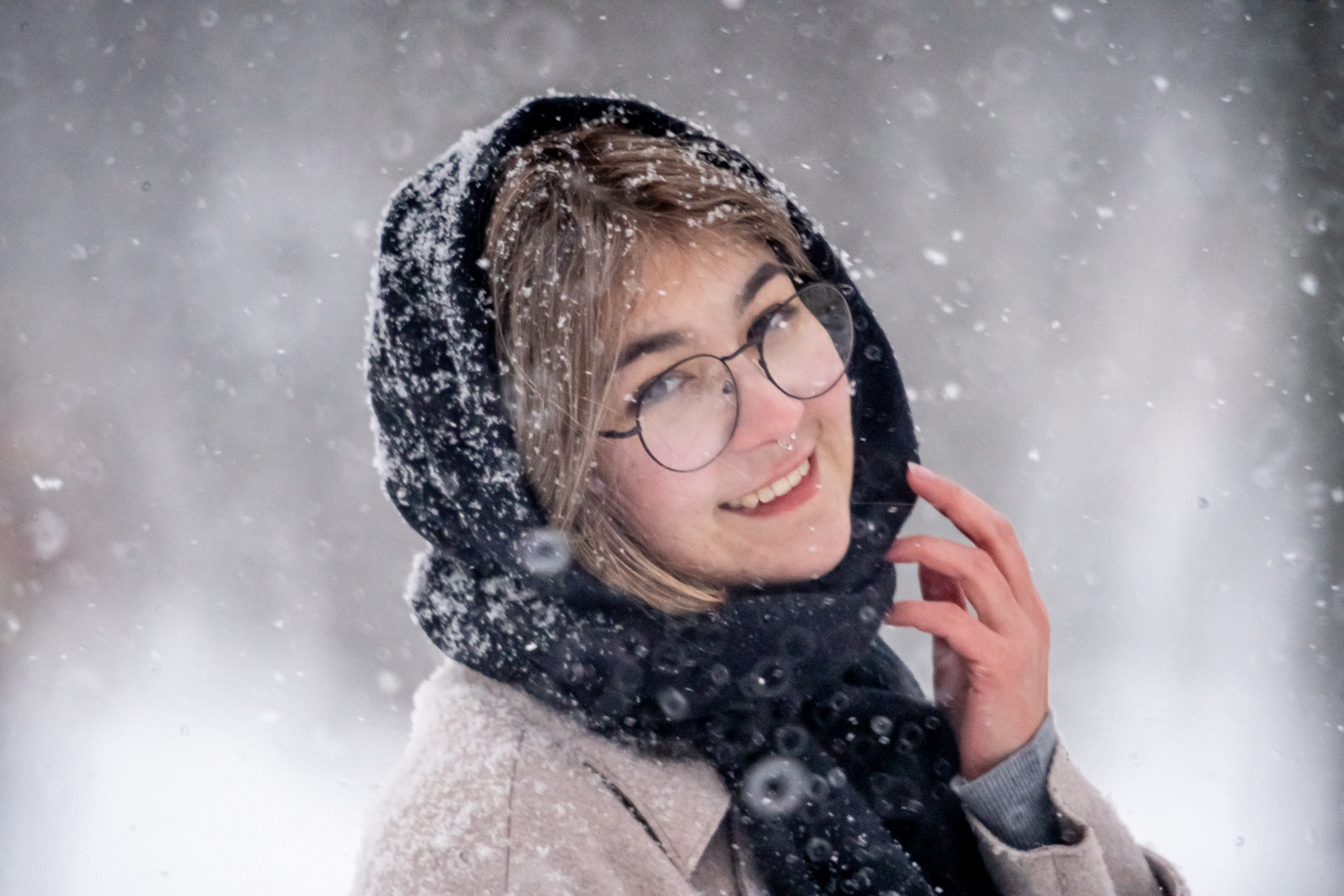 Фрося. Снегопад. Портретный фотограф в Санкт-Петербурге Александр Быстрицкий