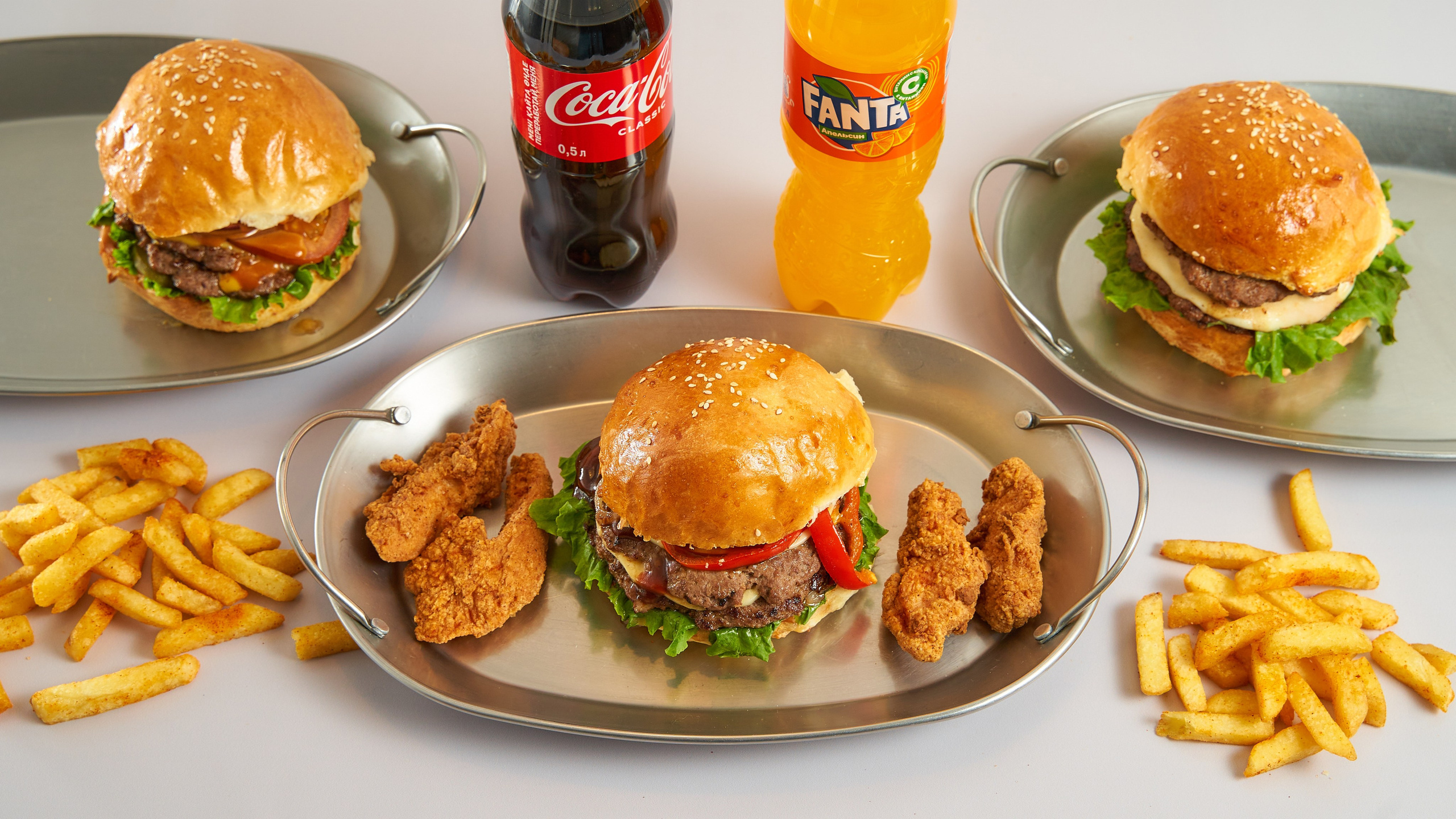 WOLT — BASS BURGER. Фотограф в Уральске Александр Хохлачёв | HOHLACHEV.COM