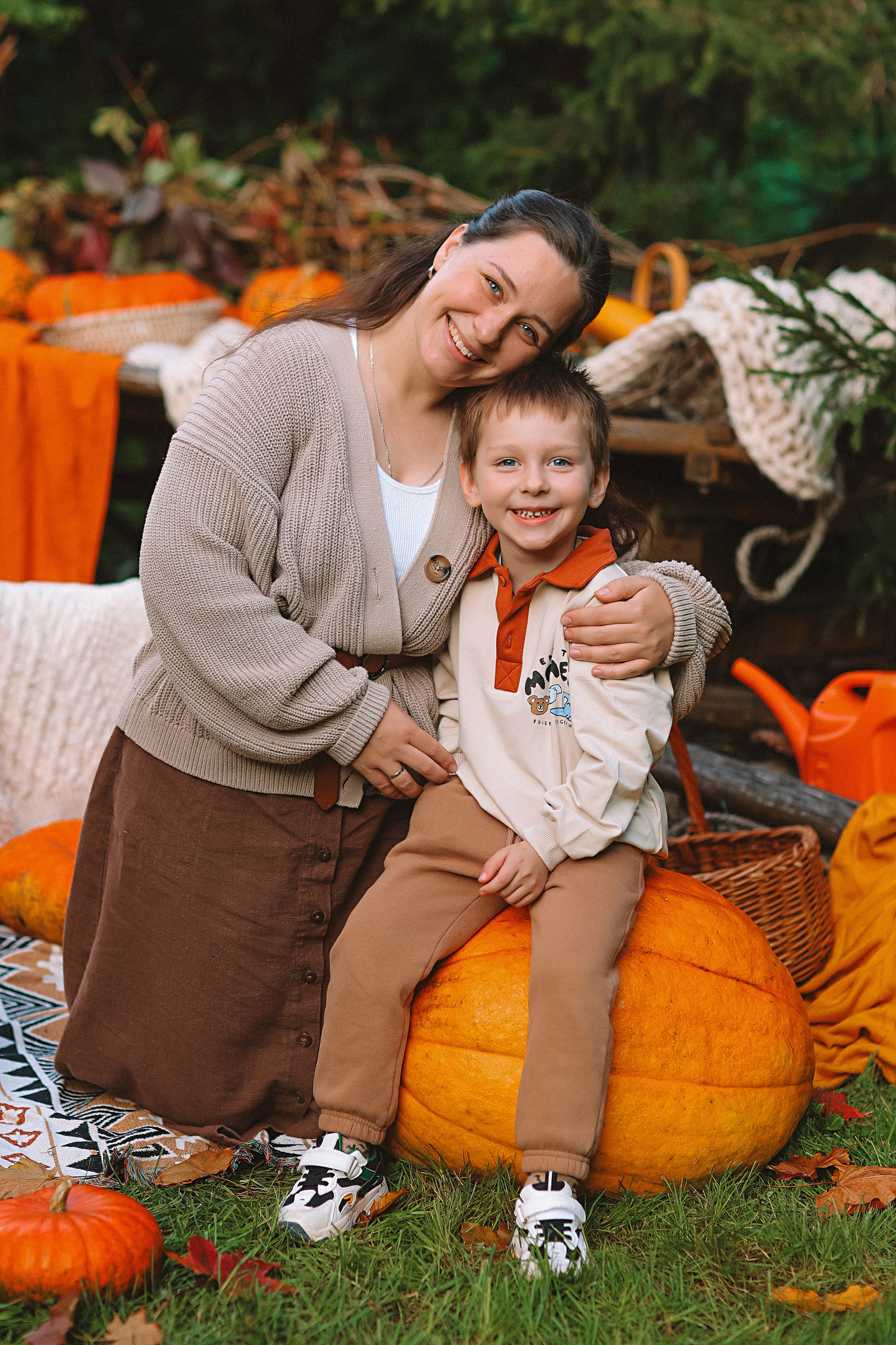 Тыквы. Семейный фотограф Тюмень, фотограф на роды Салмина Мария