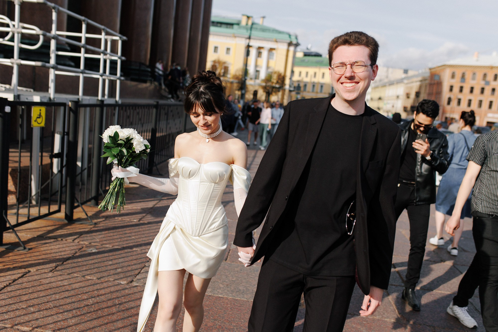 Свадебная фотосессия на Исаакиевской площади. Свадебный фотограф СПБ