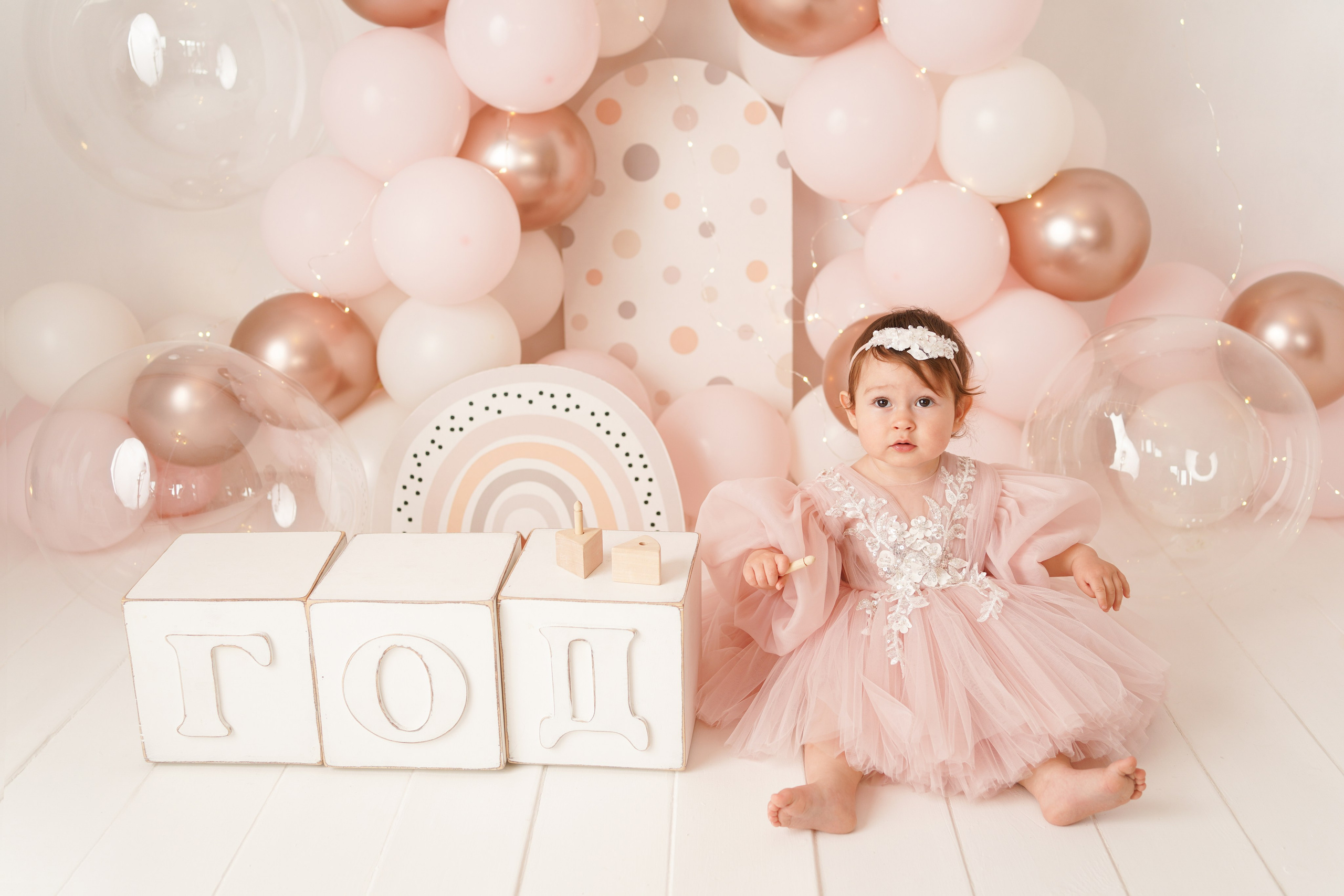 Детская фотосессия Первый год для девочек. Детский фотограф и фотограф новорожденных в Калининград Оксана Иваний