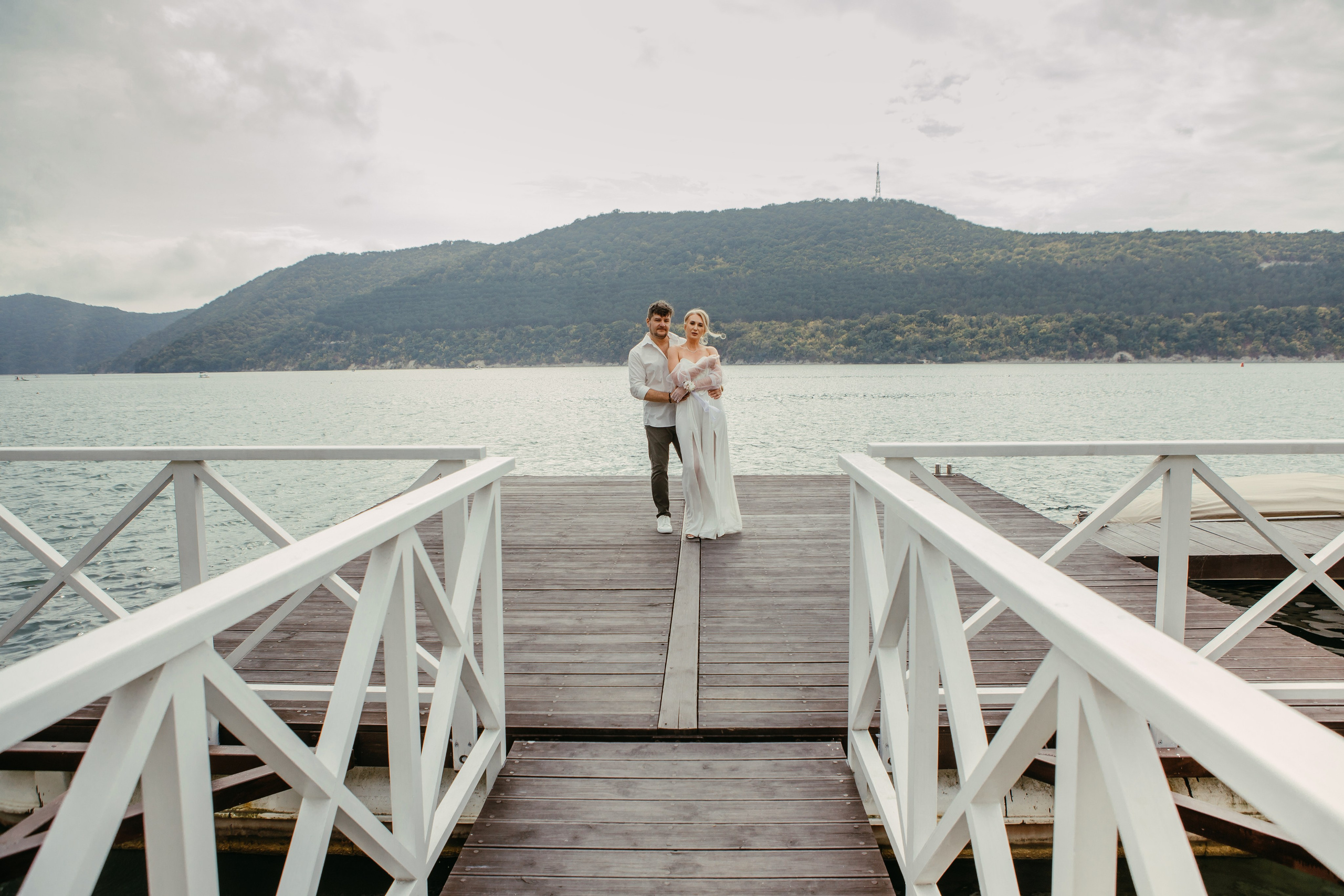 Свадебная прогулка. Фотограф Новороссийск