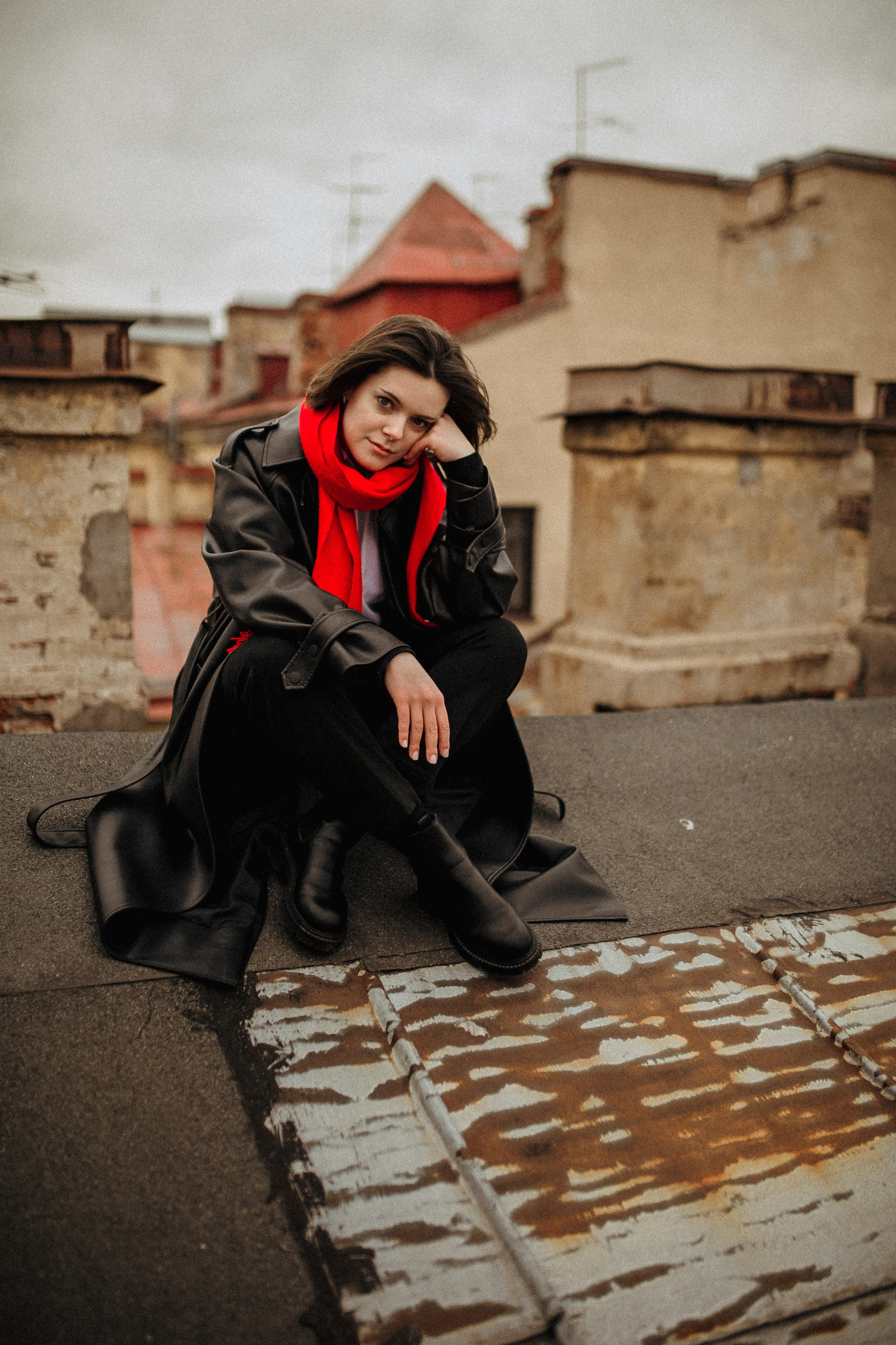 Анна на крышах Питера. Семейный и Свадебный фотограф в Санкт-Петербурге Плохая Екатерина