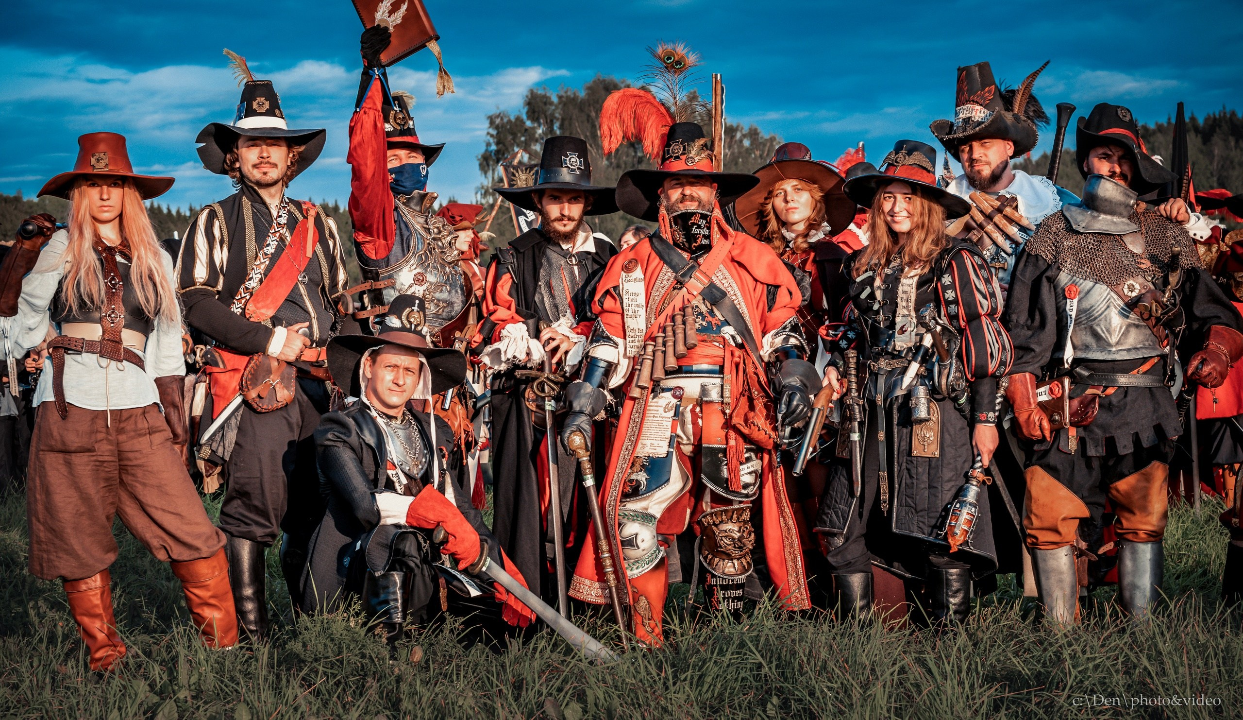 Инди фотограф и видеограф в Курске Денис Смирнов