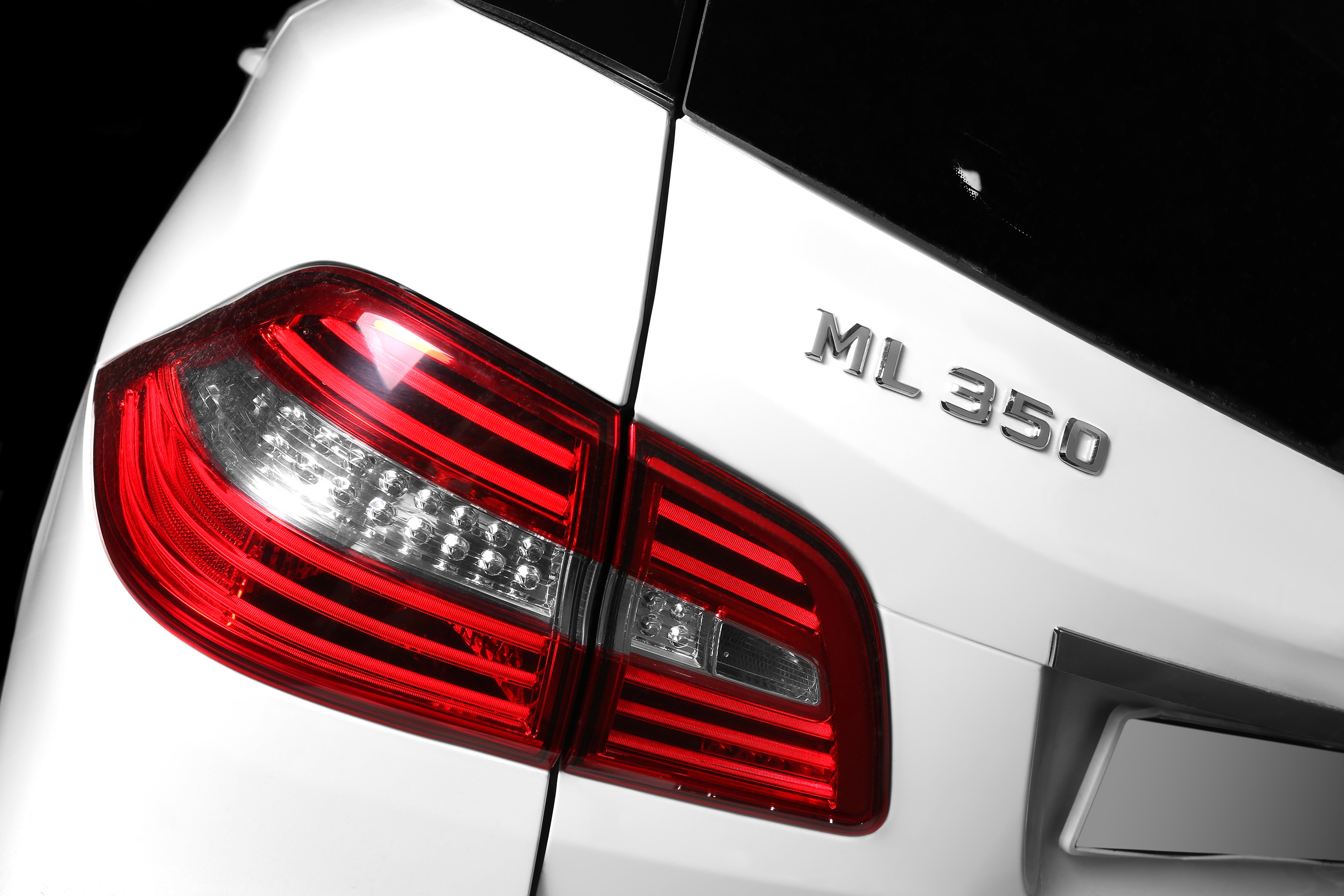 Mercedes ML350 Black. Репортажный фотограф и ретушер в Москве Наталья Алексеева