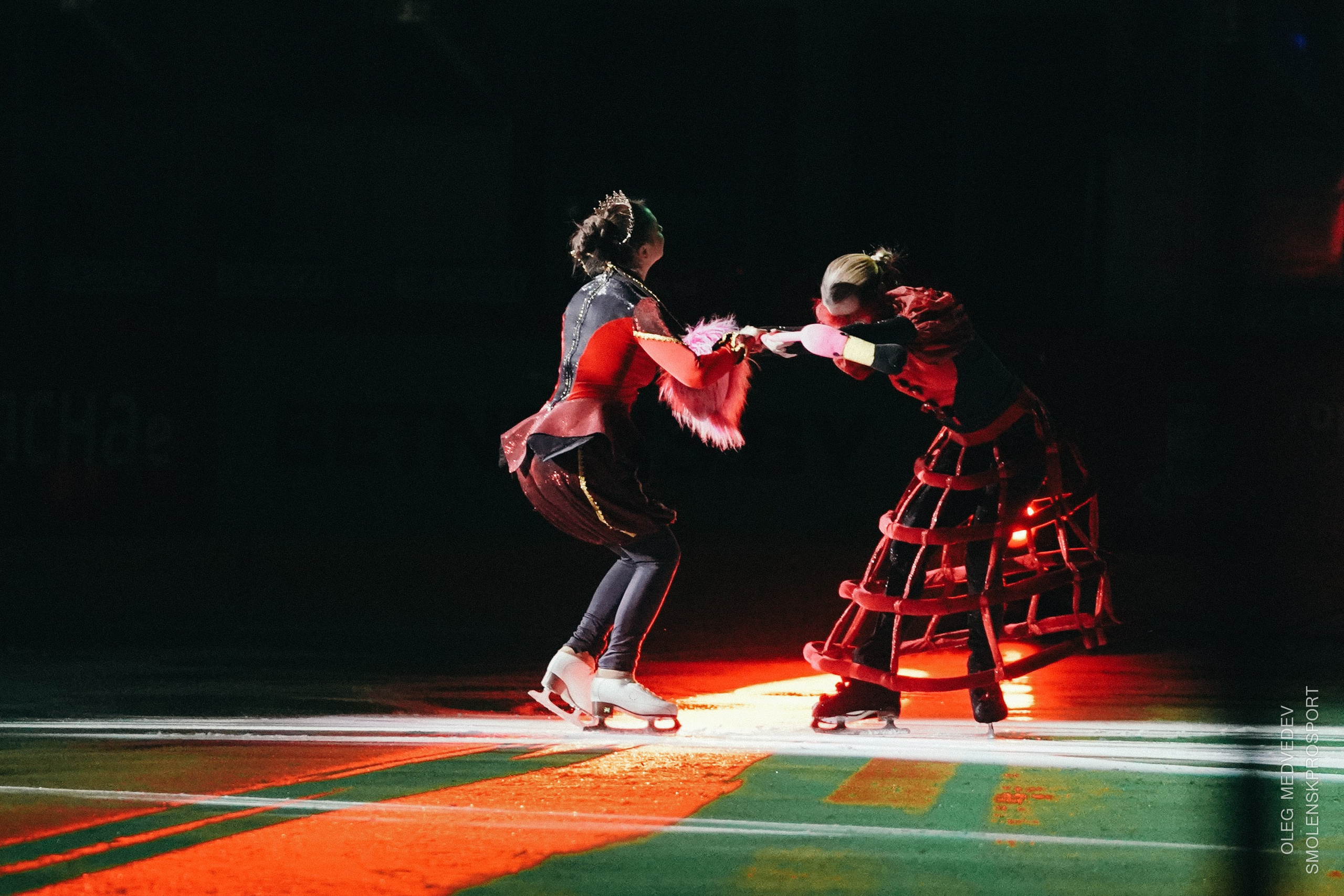 Алиса в стране чудес шоу на льду. Спортивный фотограф Олег Медведев | prosport67 | Смоленск